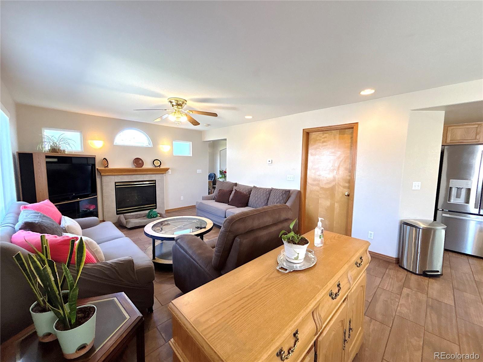 MLS Image #6 for 2835 s tower way,aurora, Colorado