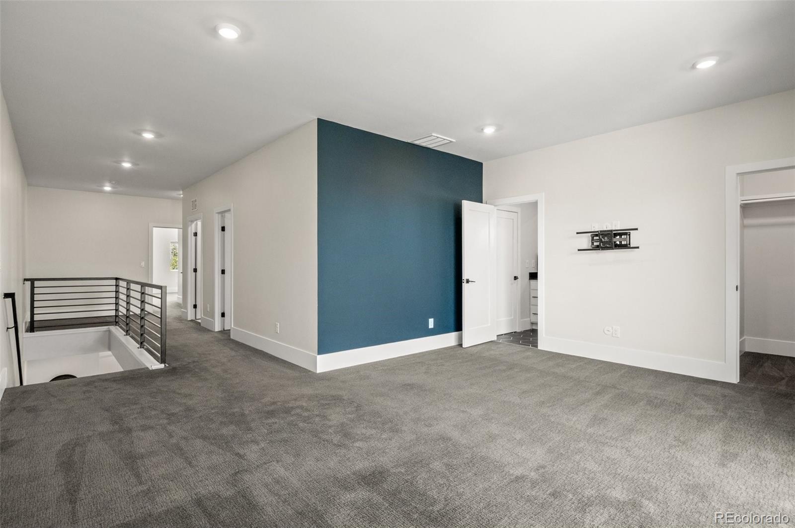 MLS Image #16 for 5240 n raleigh street,denver, Colorado