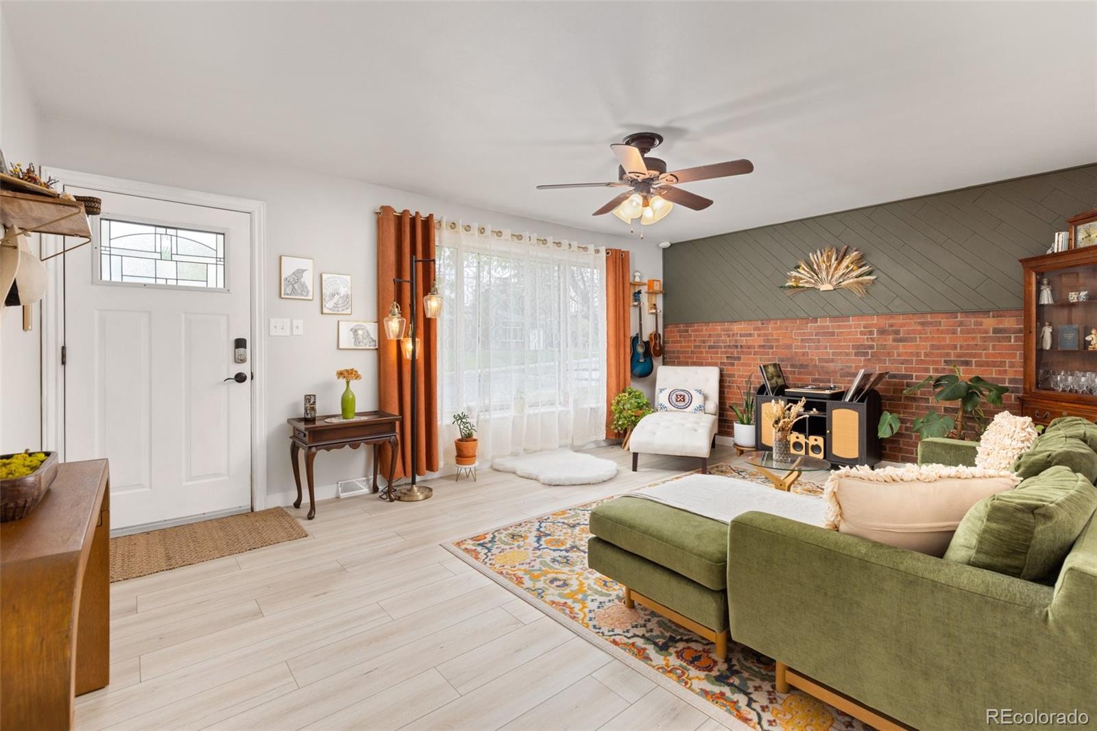 MLS Image #9 for 3379 w wagon trail drive,englewood, Colorado
