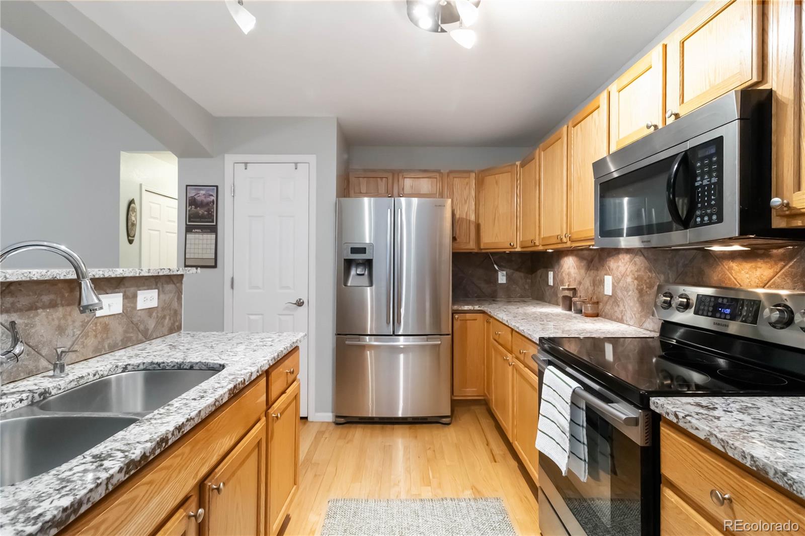 MLS Image #6 for 4222 s blackhawk circle,aurora, Colorado