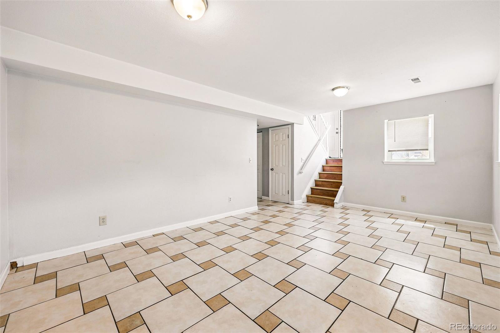 MLS Image #18 for 5202  dillon street,denver, Colorado