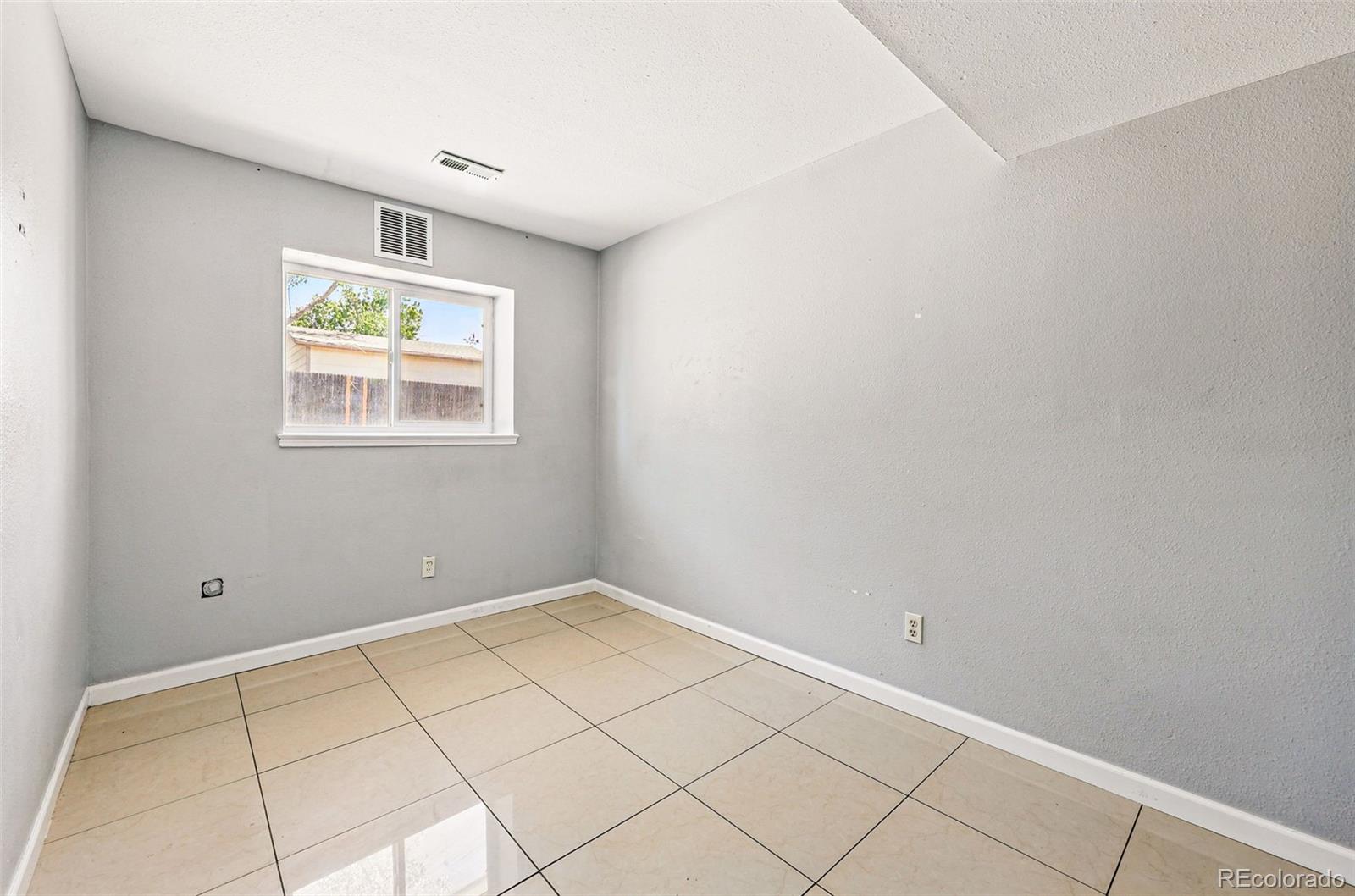 MLS Image #20 for 5202  dillon street,denver, Colorado