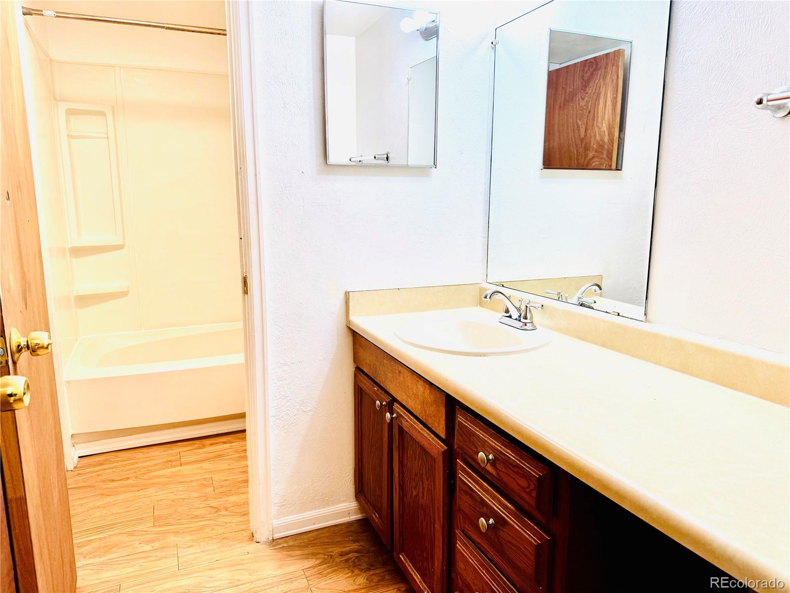 MLS Image #3 for 14720 e kentucky drive,aurora, Colorado