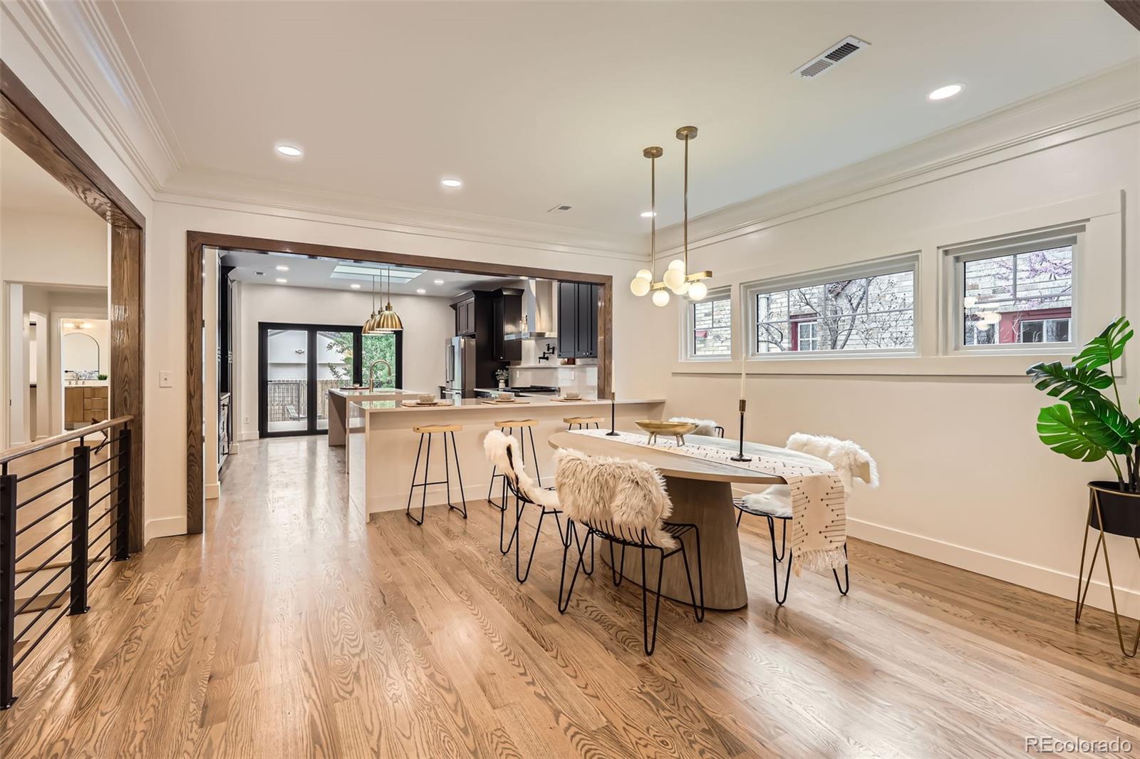 MLS Image #10 for 853  saint paul street,denver, Colorado