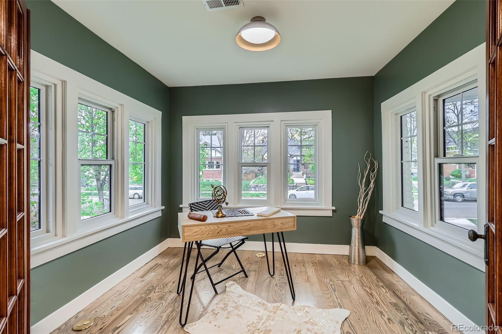 MLS Image #14 for 853  saint paul street,denver, Colorado
