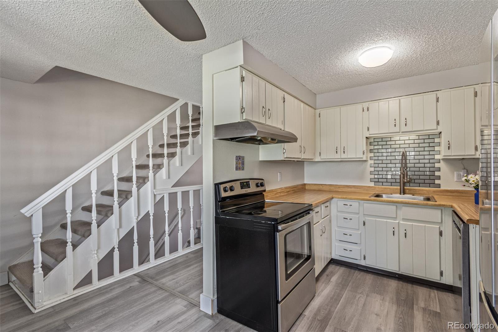 MLS Image #9 for 13977 e bails place,aurora, Colorado
