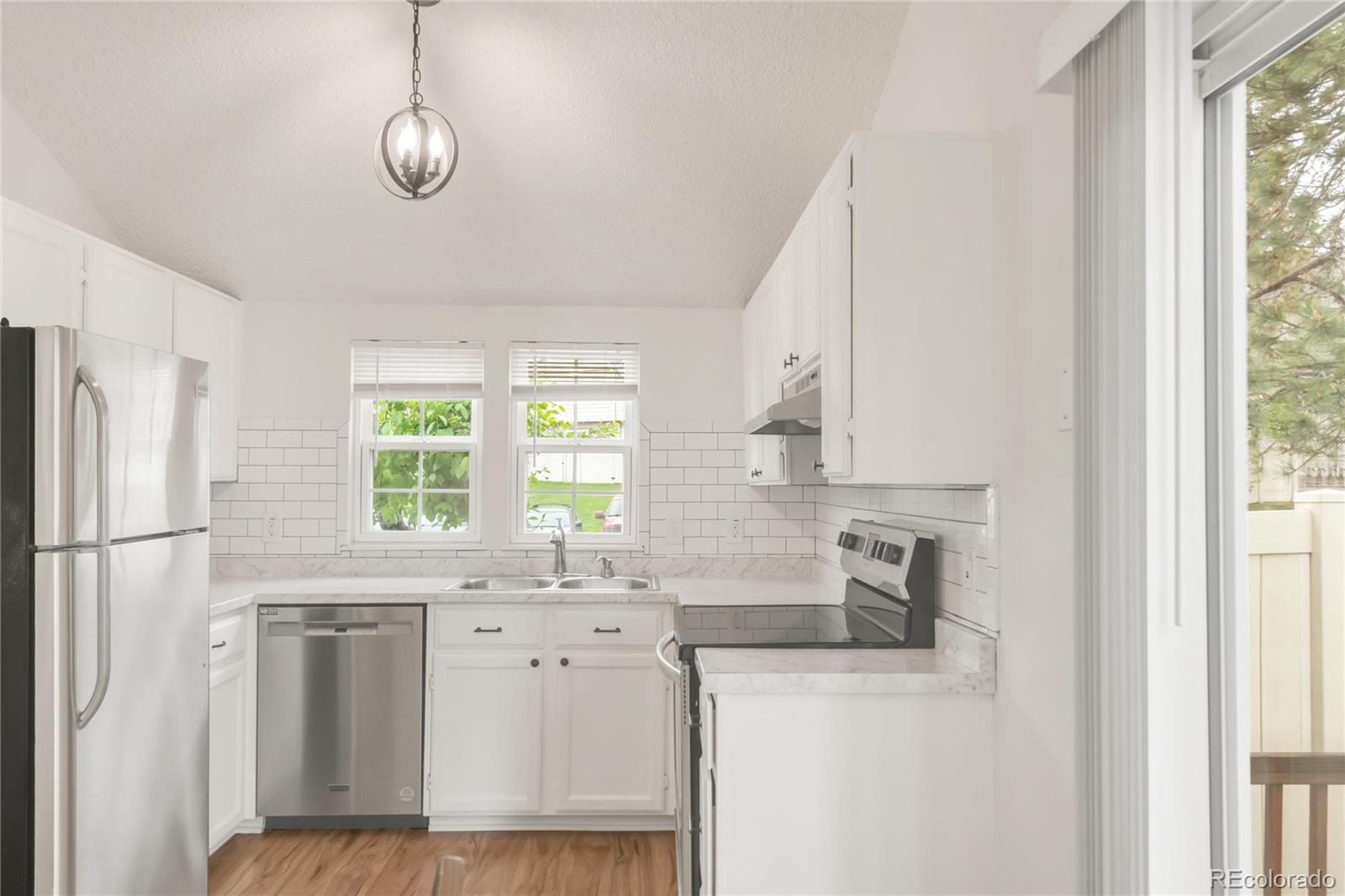 MLS Image #7 for 9685 w chatfield avenue,littleton, Colorado