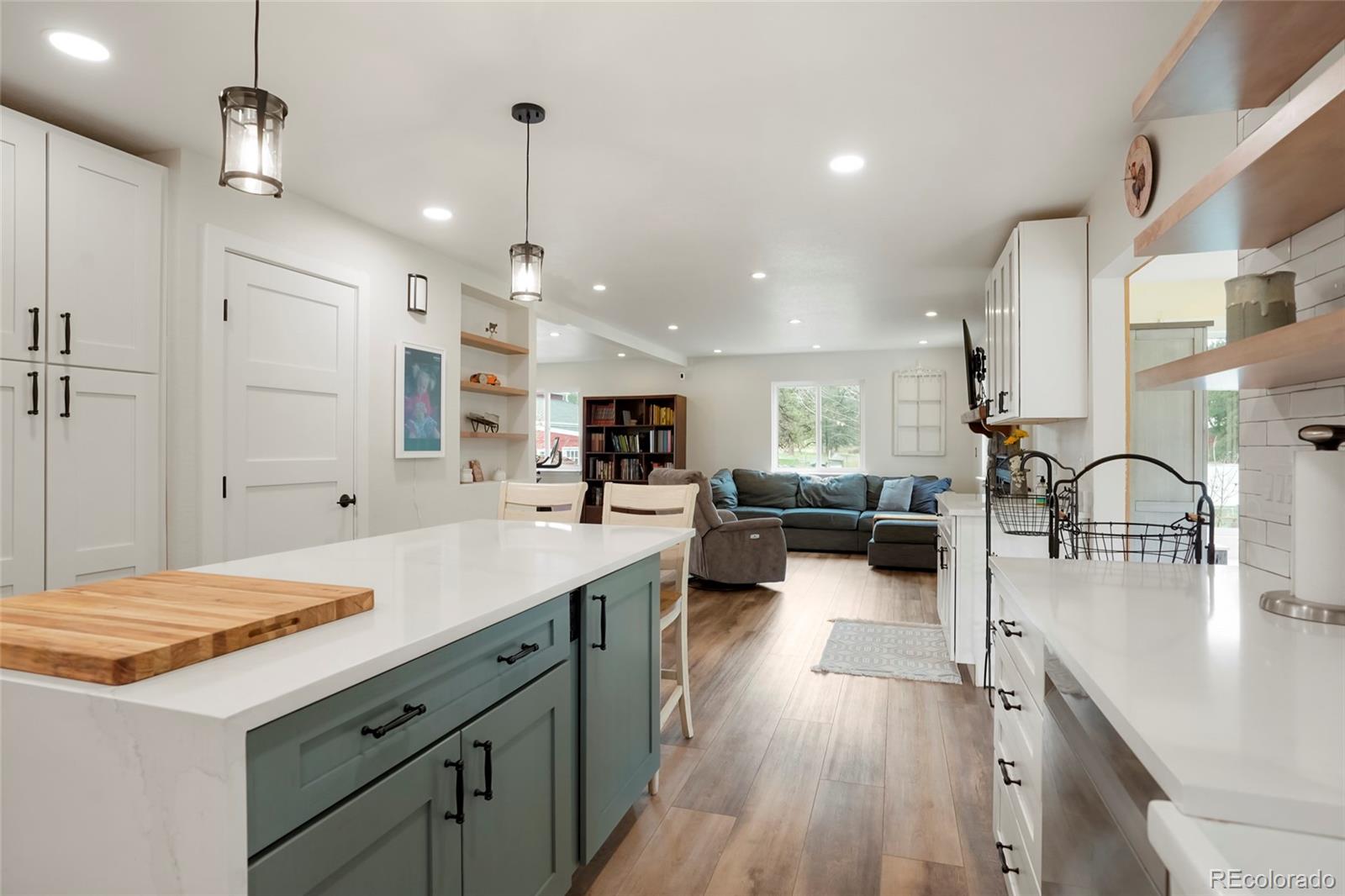 MLS Image #12 for 37625  pheasant run,elizabeth, Colorado