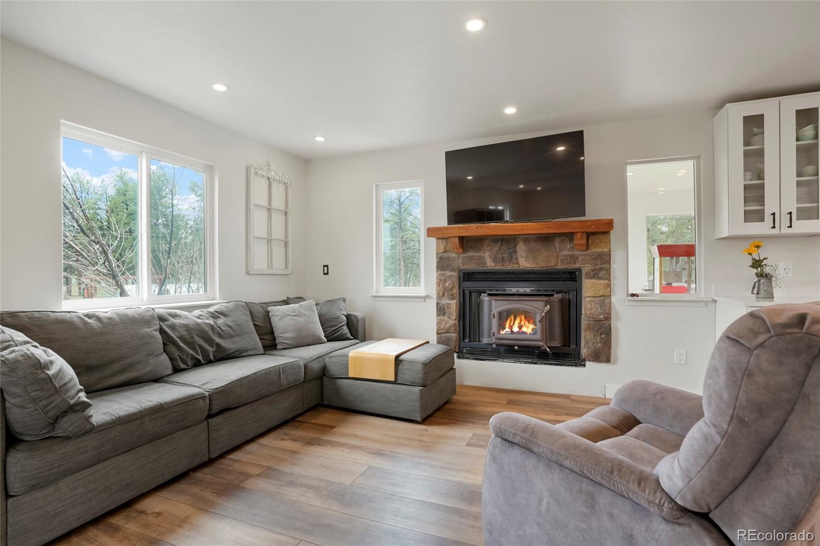 MLS Image #22 for 37625  pheasant run,elizabeth, Colorado