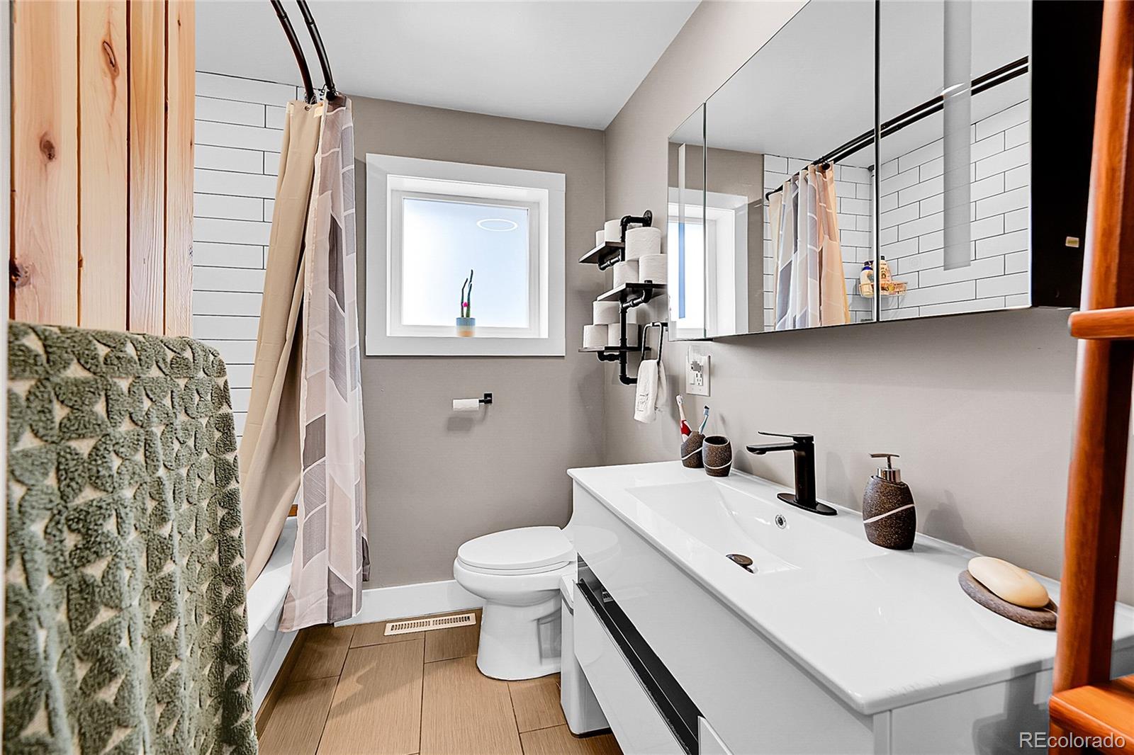 MLS Image #8 for 2201  lima street,aurora, Colorado