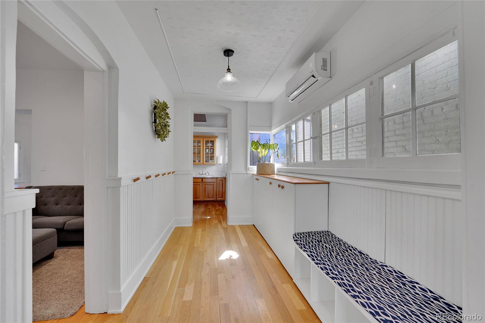 MLS Image #11 for 1726 n lafayette street,denver, Colorado