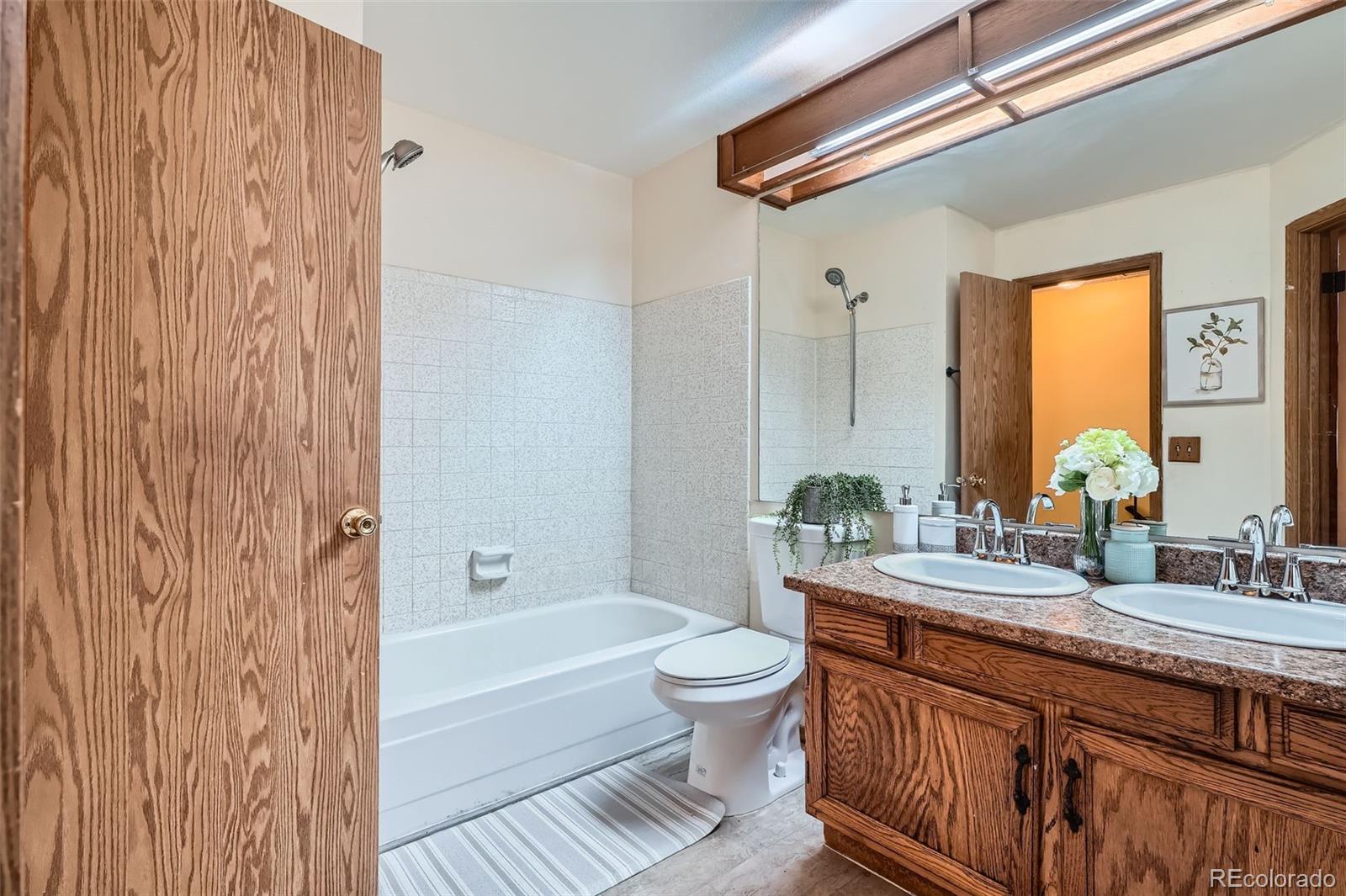 MLS Image #6 for 15566 e louisiana avenue ,aurora, Colorado