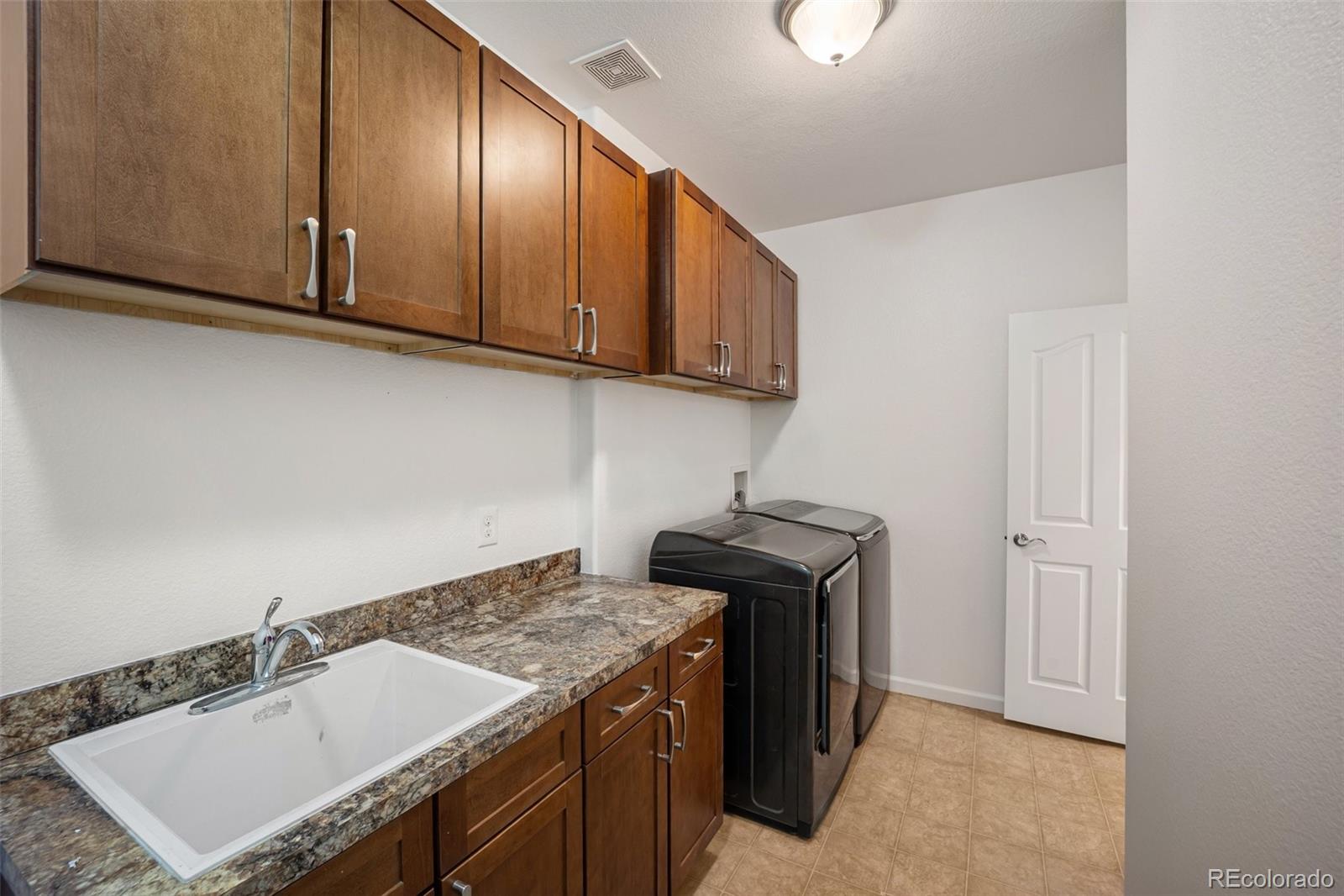 MLS Image #17 for 4400 s ensenada street,aurora, Colorado