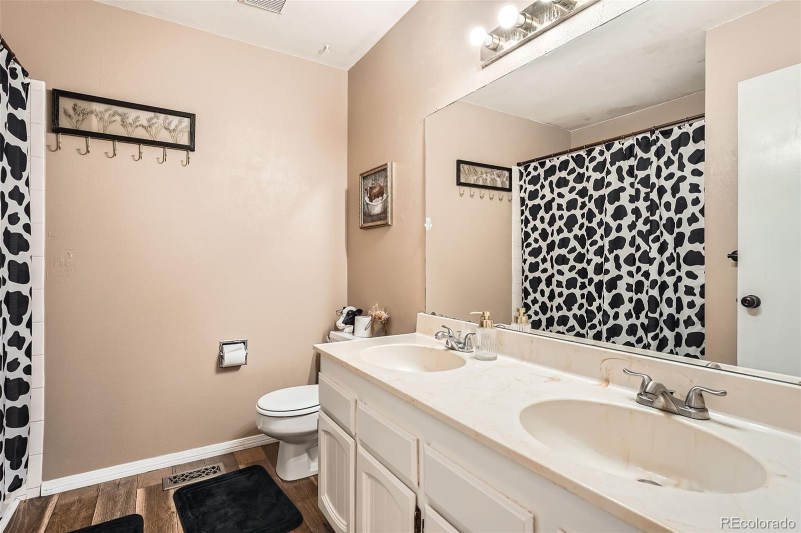 MLS Image #23 for 5255 s waco street,centennial, Colorado