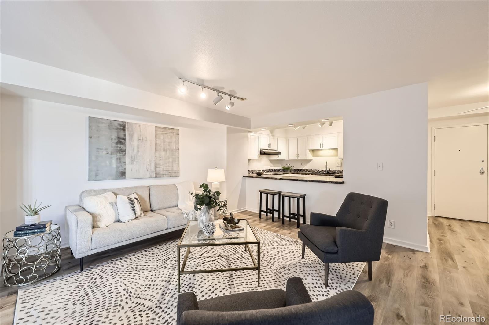MLS Image #2 for 1551  larimer street 703,denver, Colorado