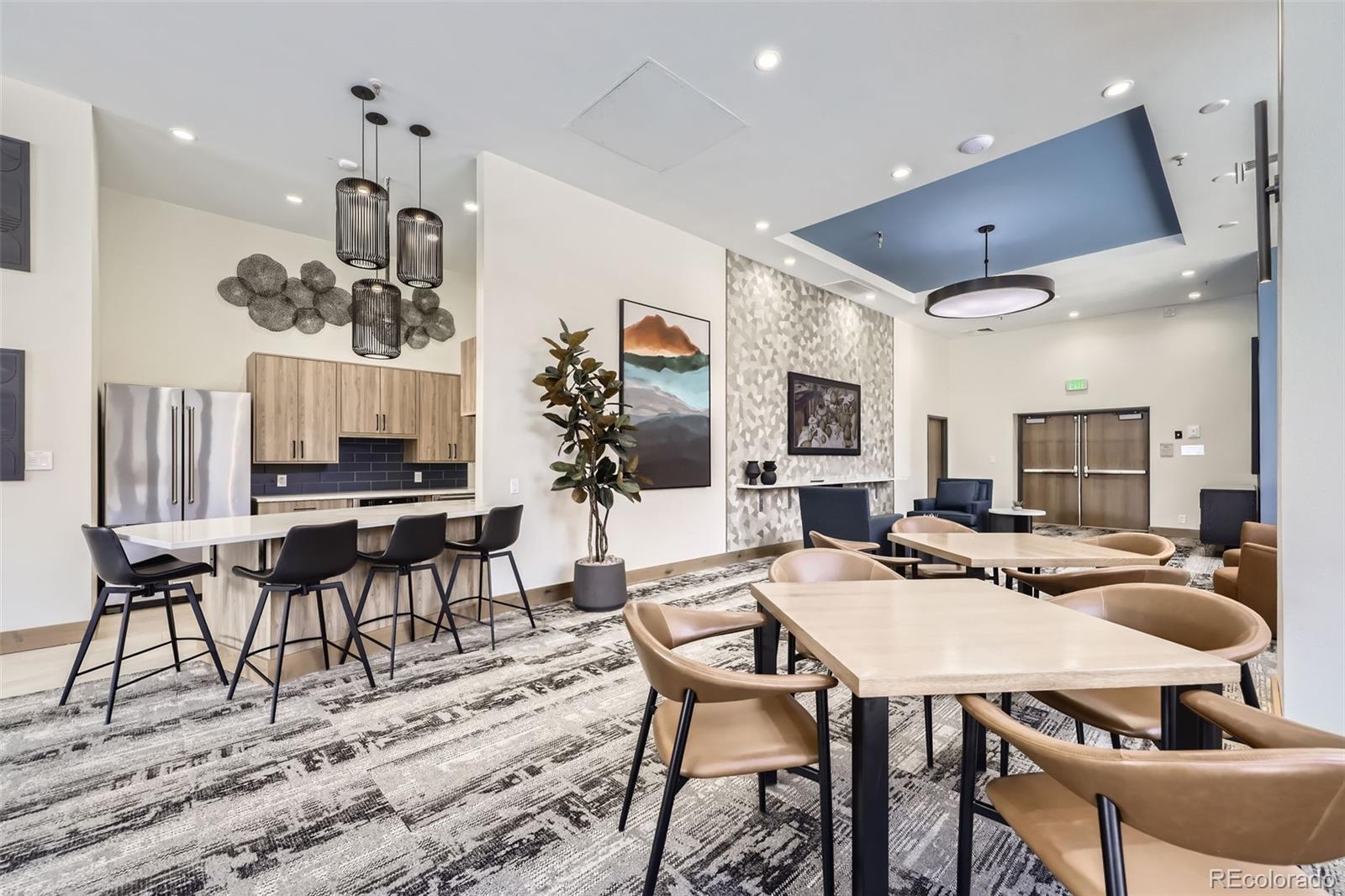 MLS Image #25 for 1551  larimer street 703,denver, Colorado