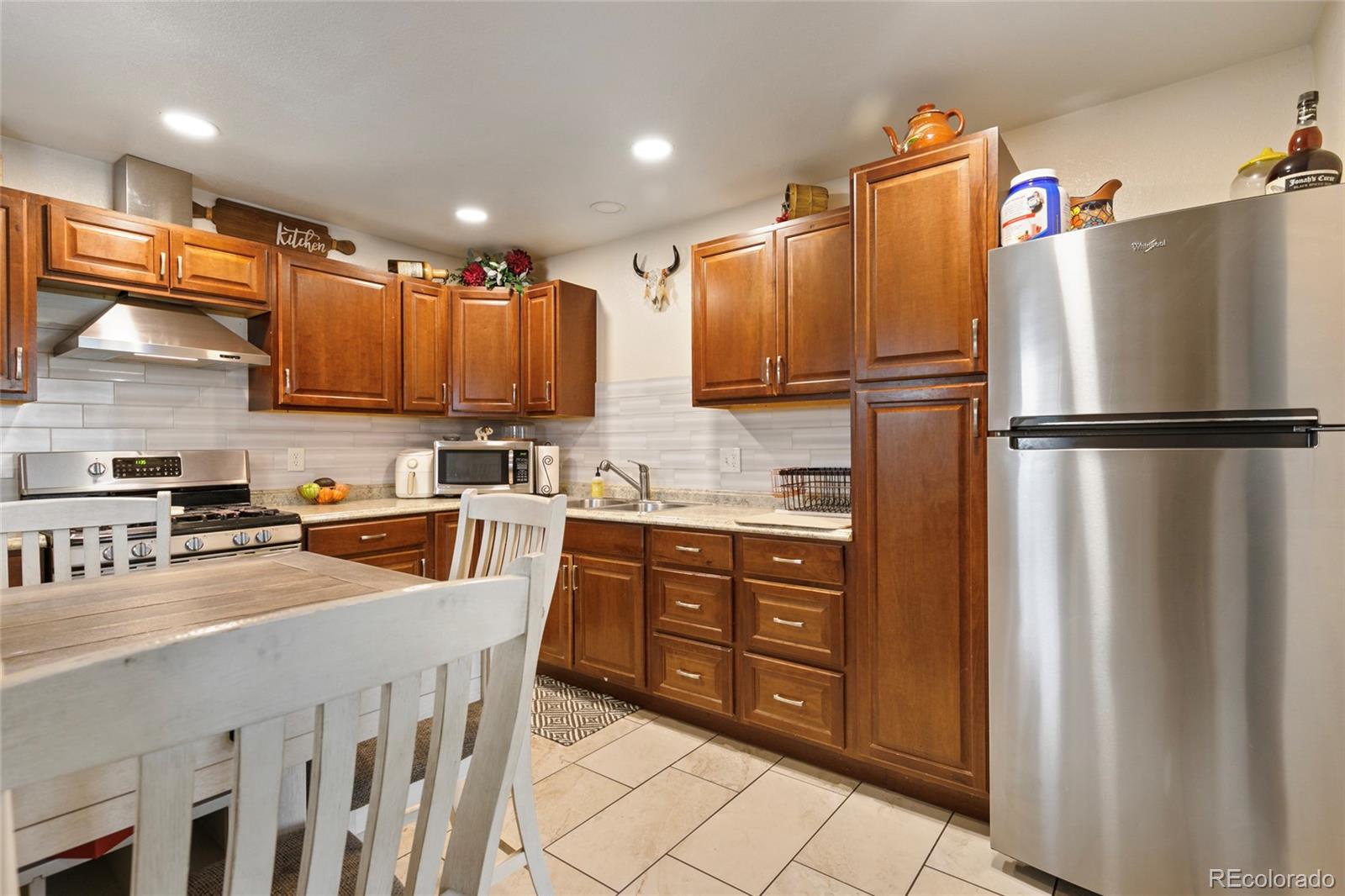 MLS Image #8 for 5910  glencoe street,commerce city, Colorado