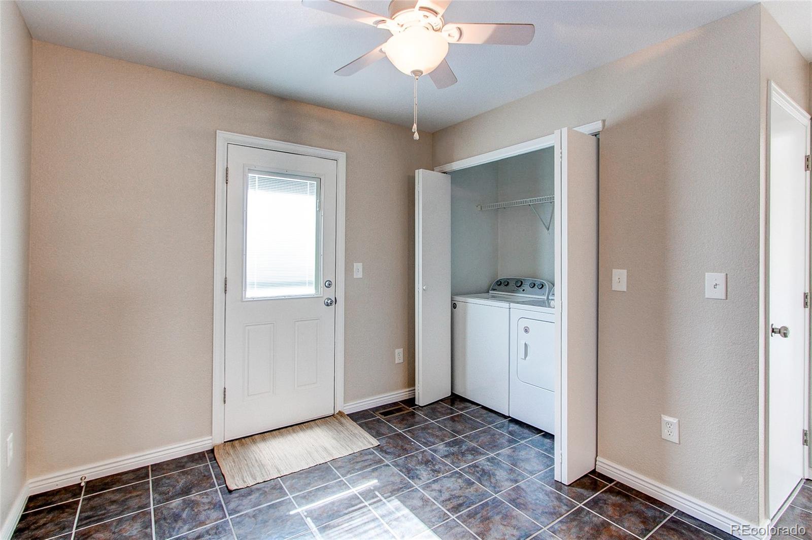 MLS Image #14 for 55490 e 27th place,strasburg, Colorado
