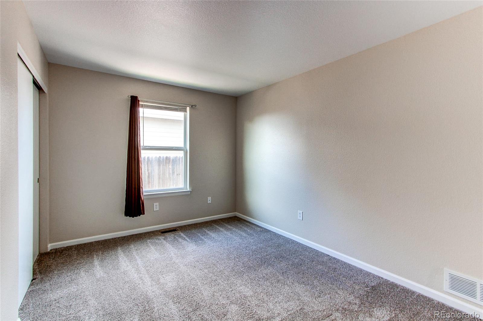 MLS Image #20 for 55490 e 27th place,strasburg, Colorado