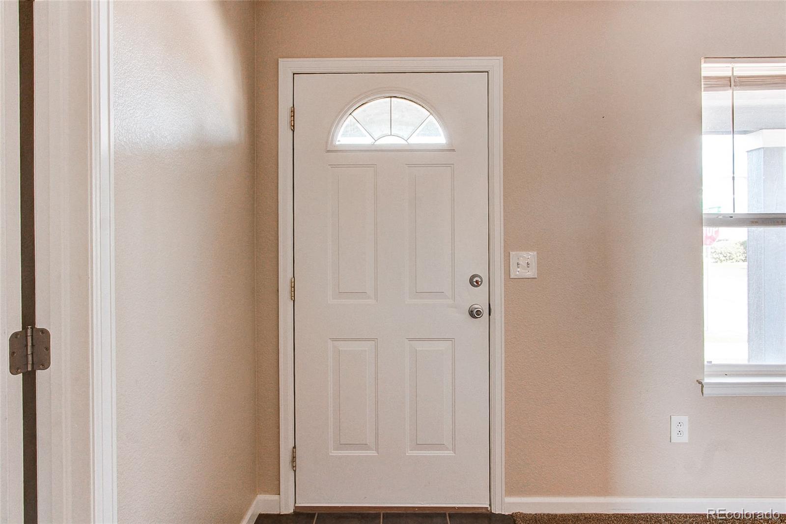 MLS Image #5 for 55490 e 27th place,strasburg, Colorado
