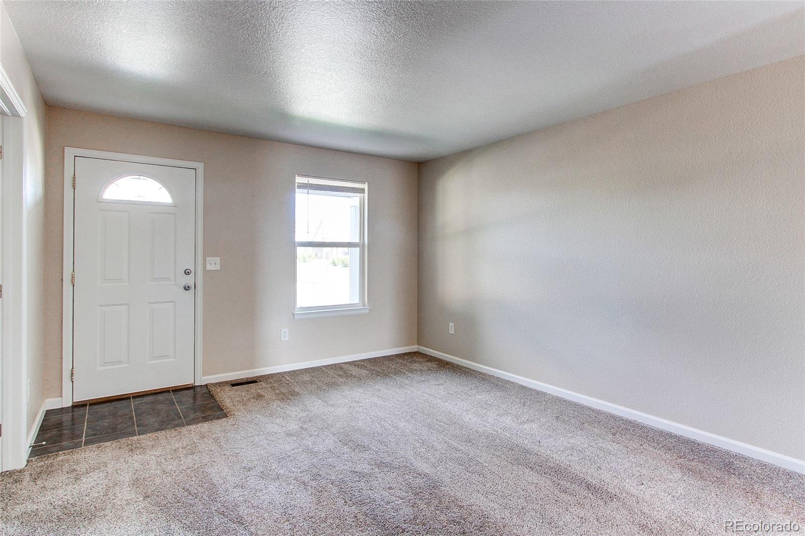 MLS Image #6 for 55490 e 27th place,strasburg, Colorado