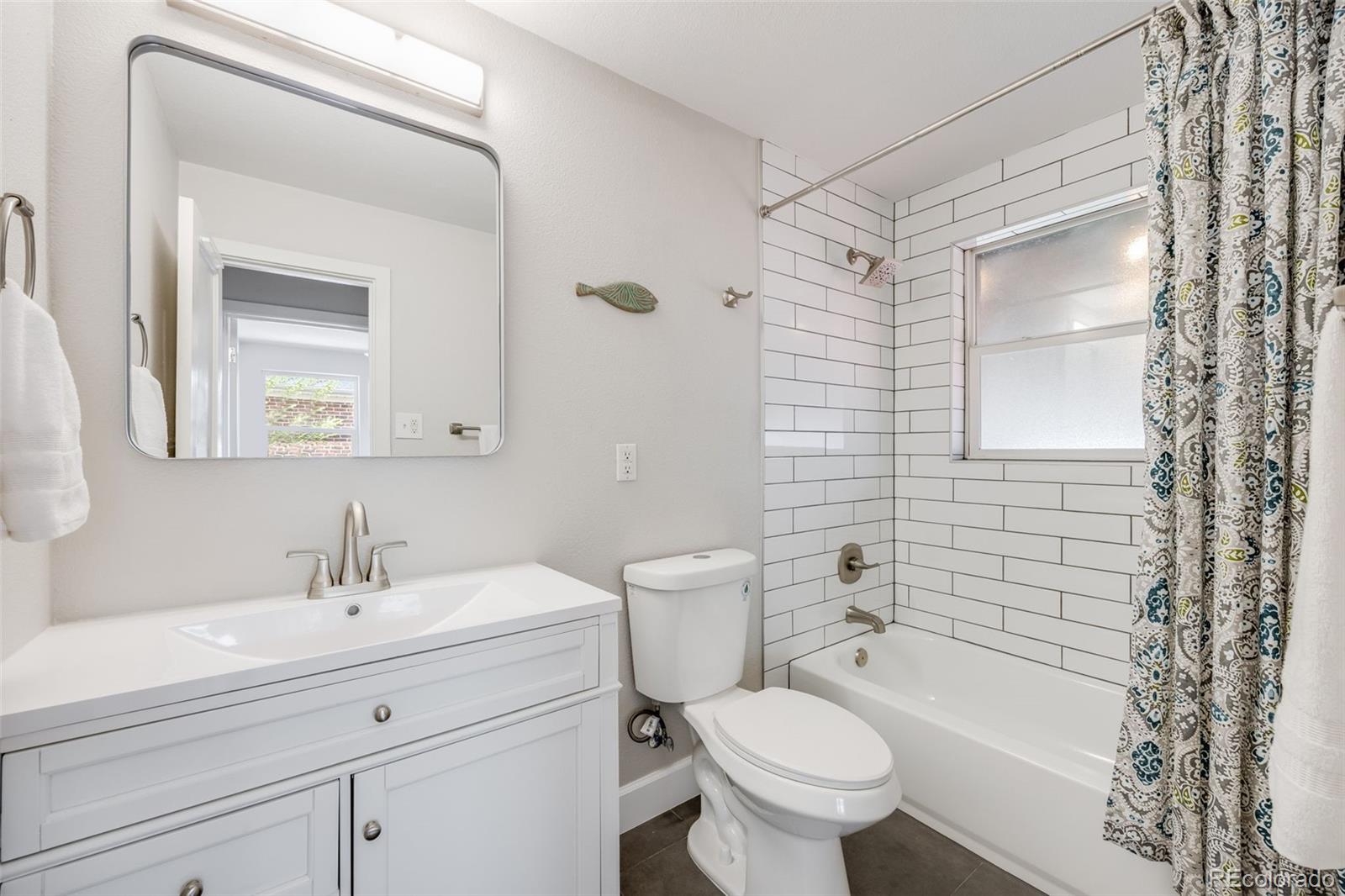MLS Image #15 for 903  poplar street,denver, Colorado