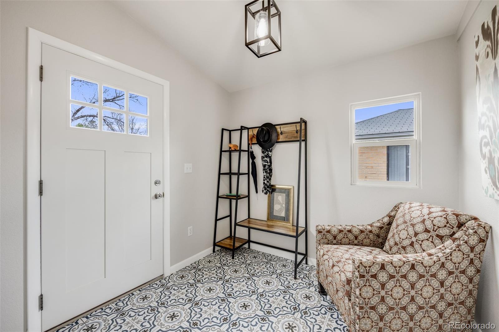MLS Image #4 for 903  poplar street,denver, Colorado