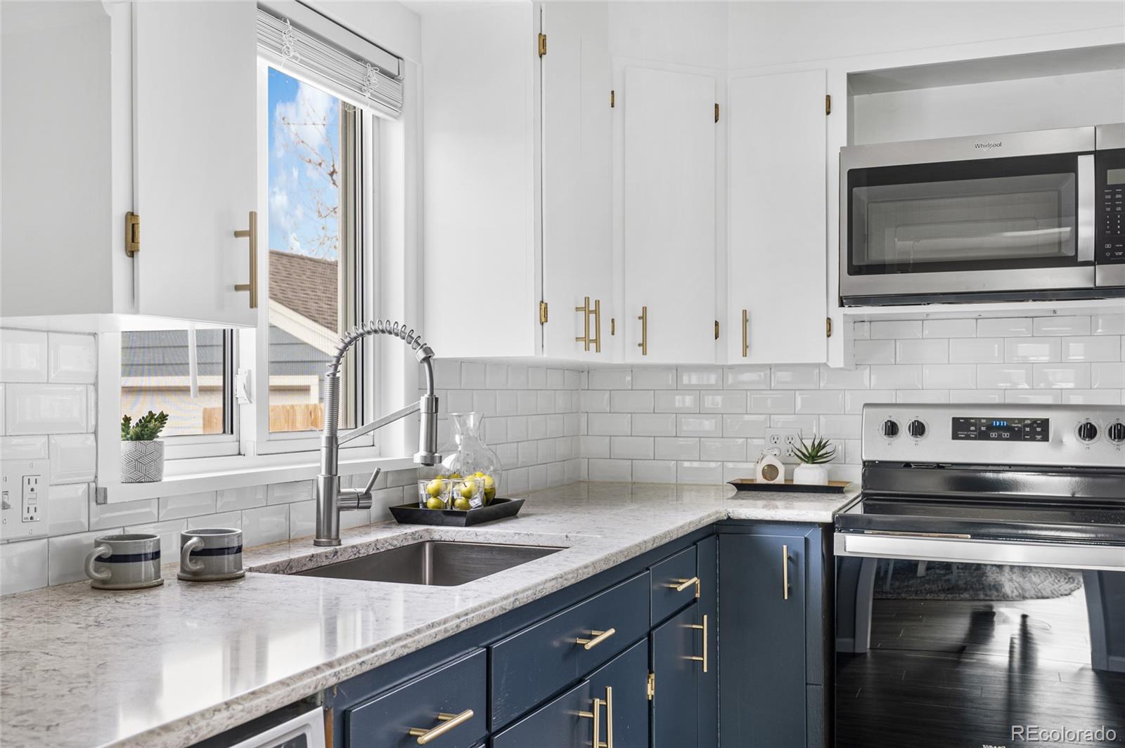 MLS Image #3 for 1182 s alcott street,denver, Colorado