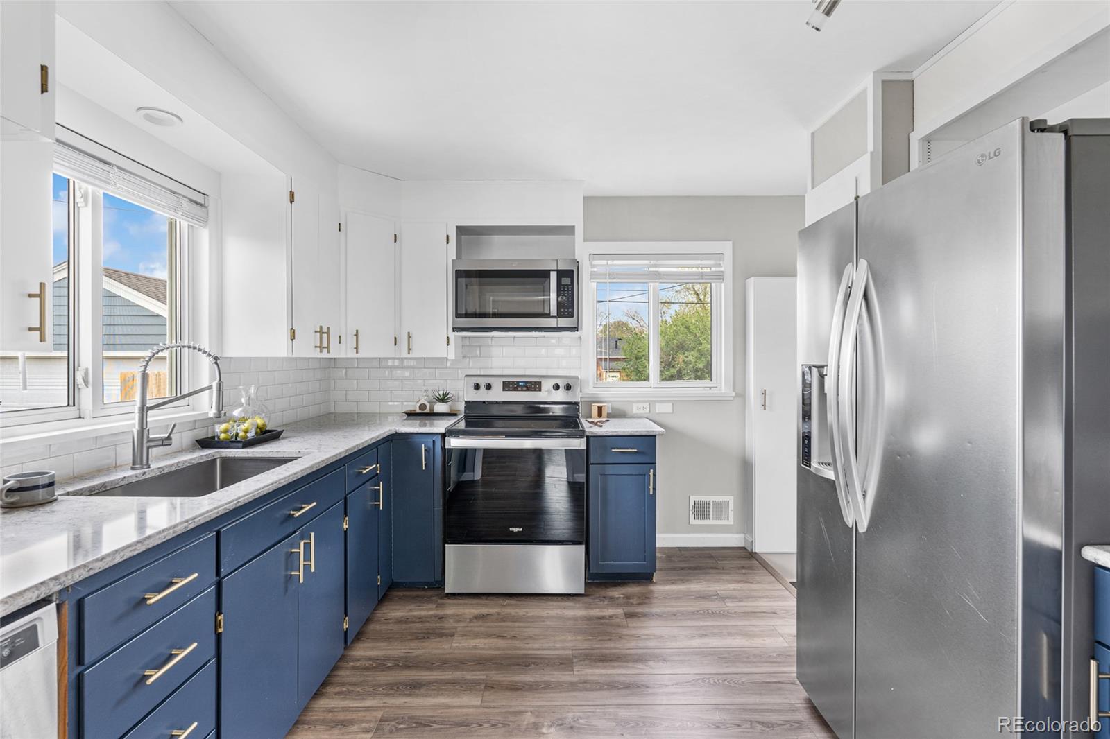 MLS Image #7 for 1182 s alcott street,denver, Colorado