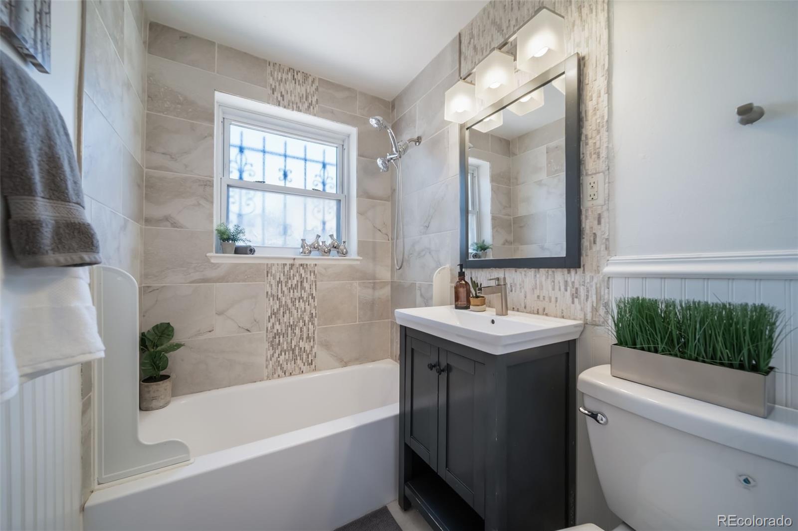 MLS Image #13 for 7275 e 8th avenue,denver, Colorado