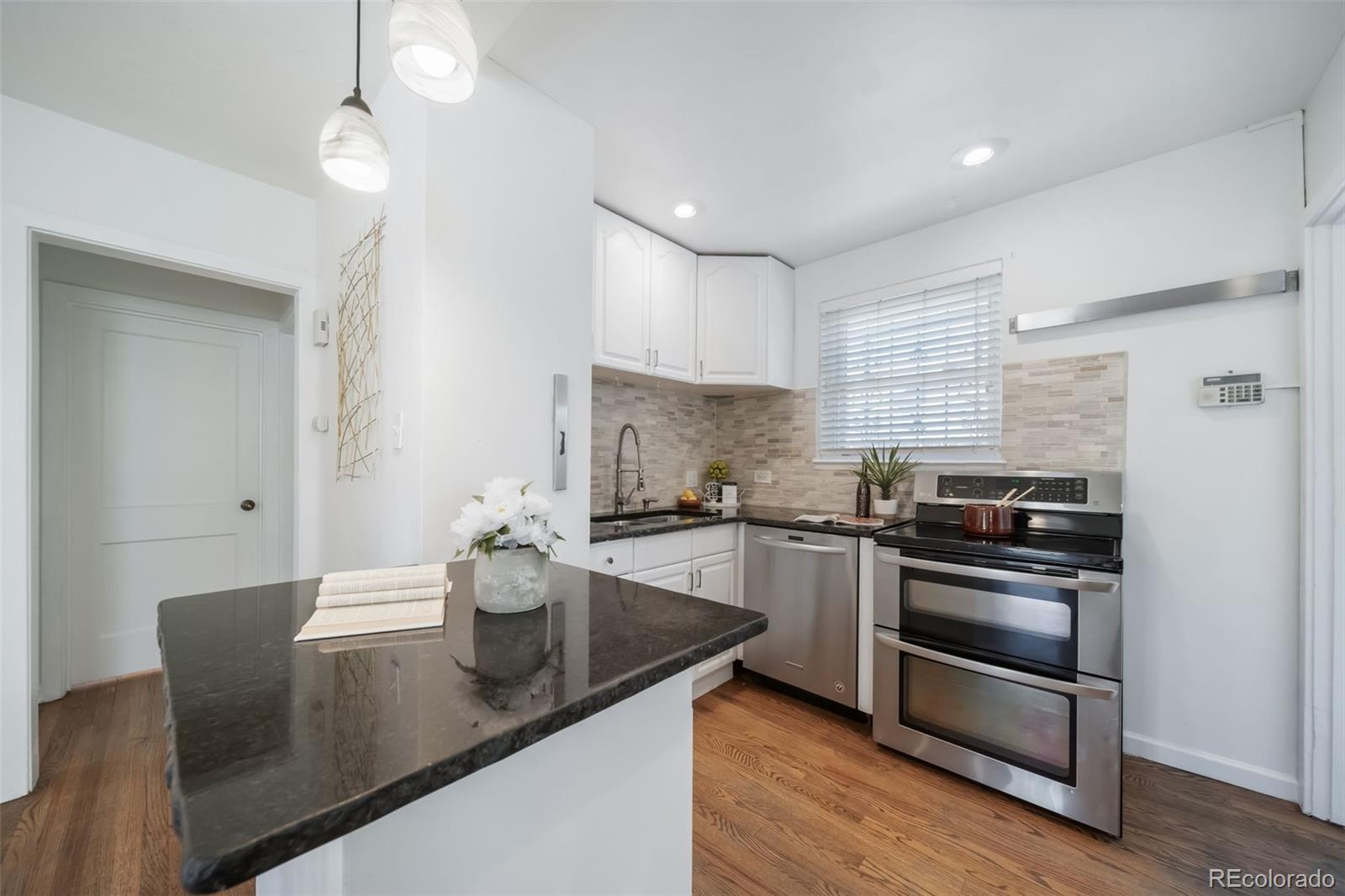 MLS Image #6 for 7275 e 8th avenue,denver, Colorado