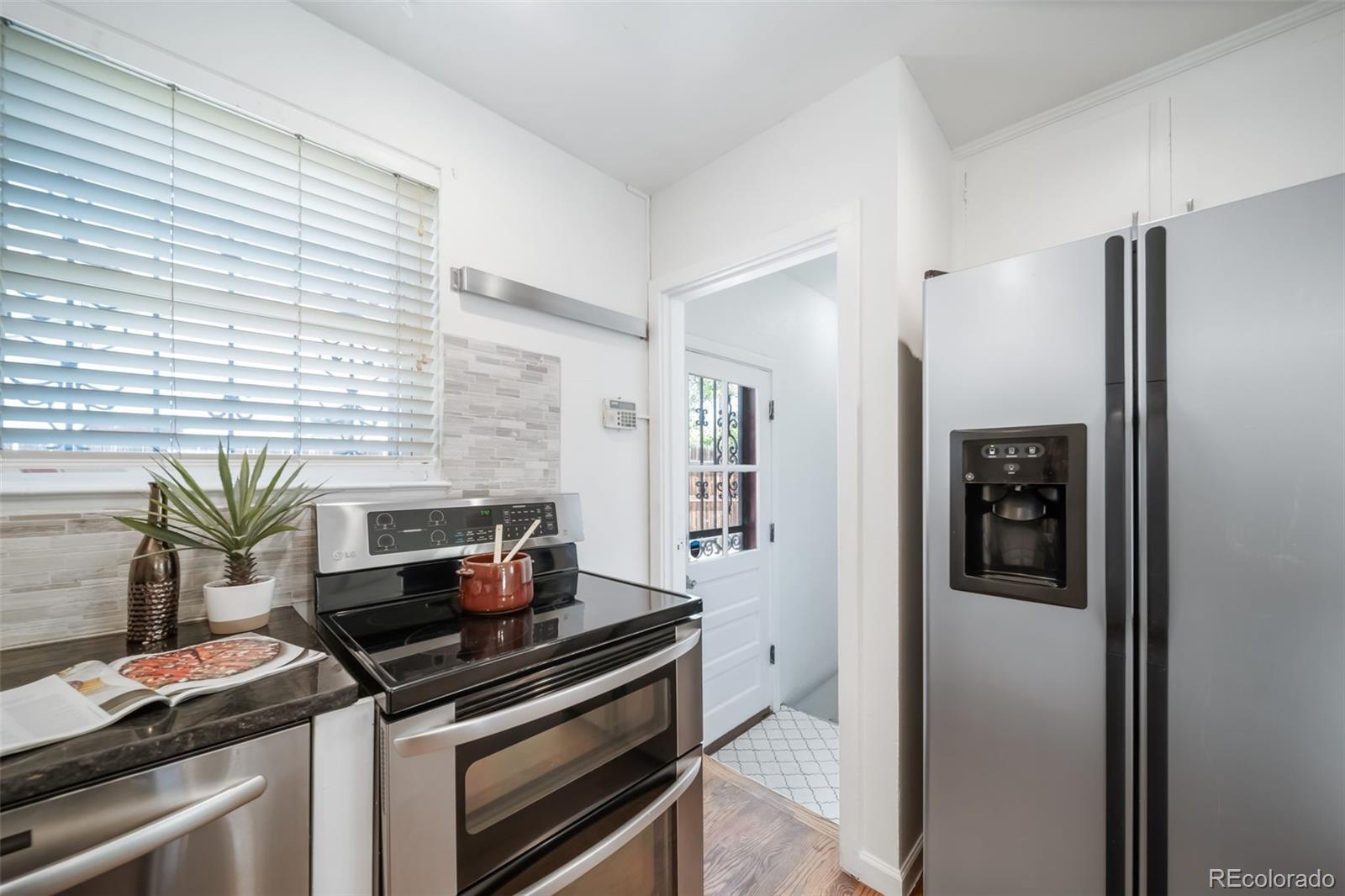 MLS Image #9 for 7275 e 8th avenue,denver, Colorado