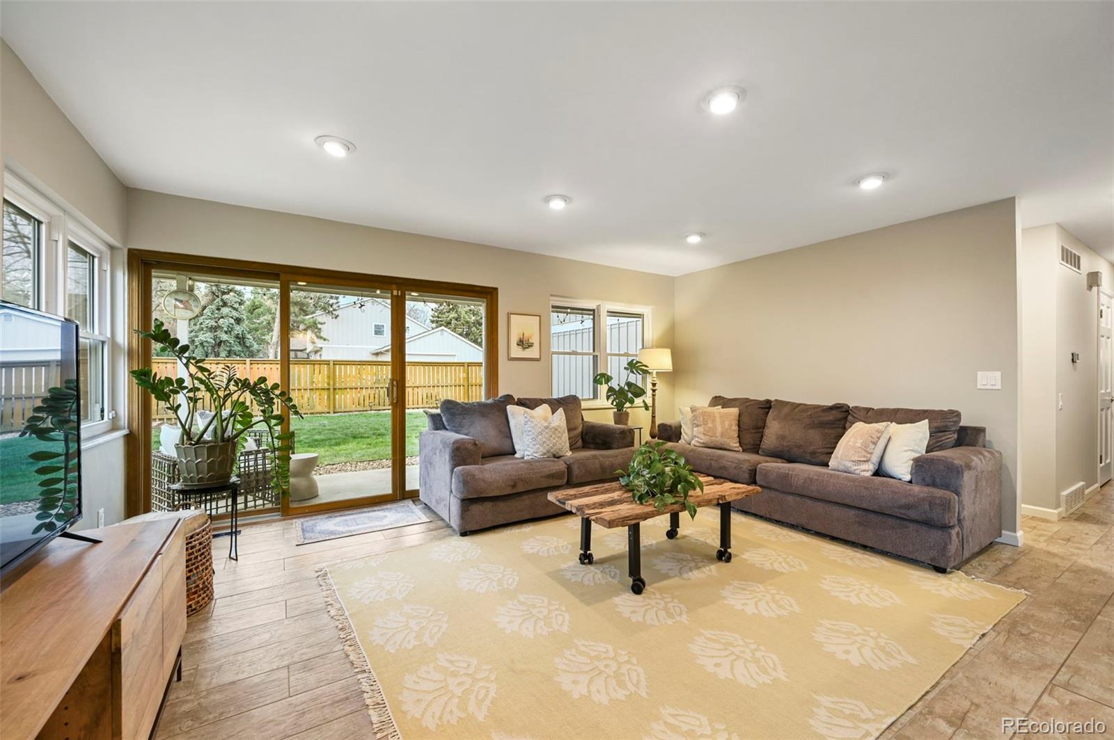 MLS Image #14 for 3706 e easter drive,centennial, Colorado