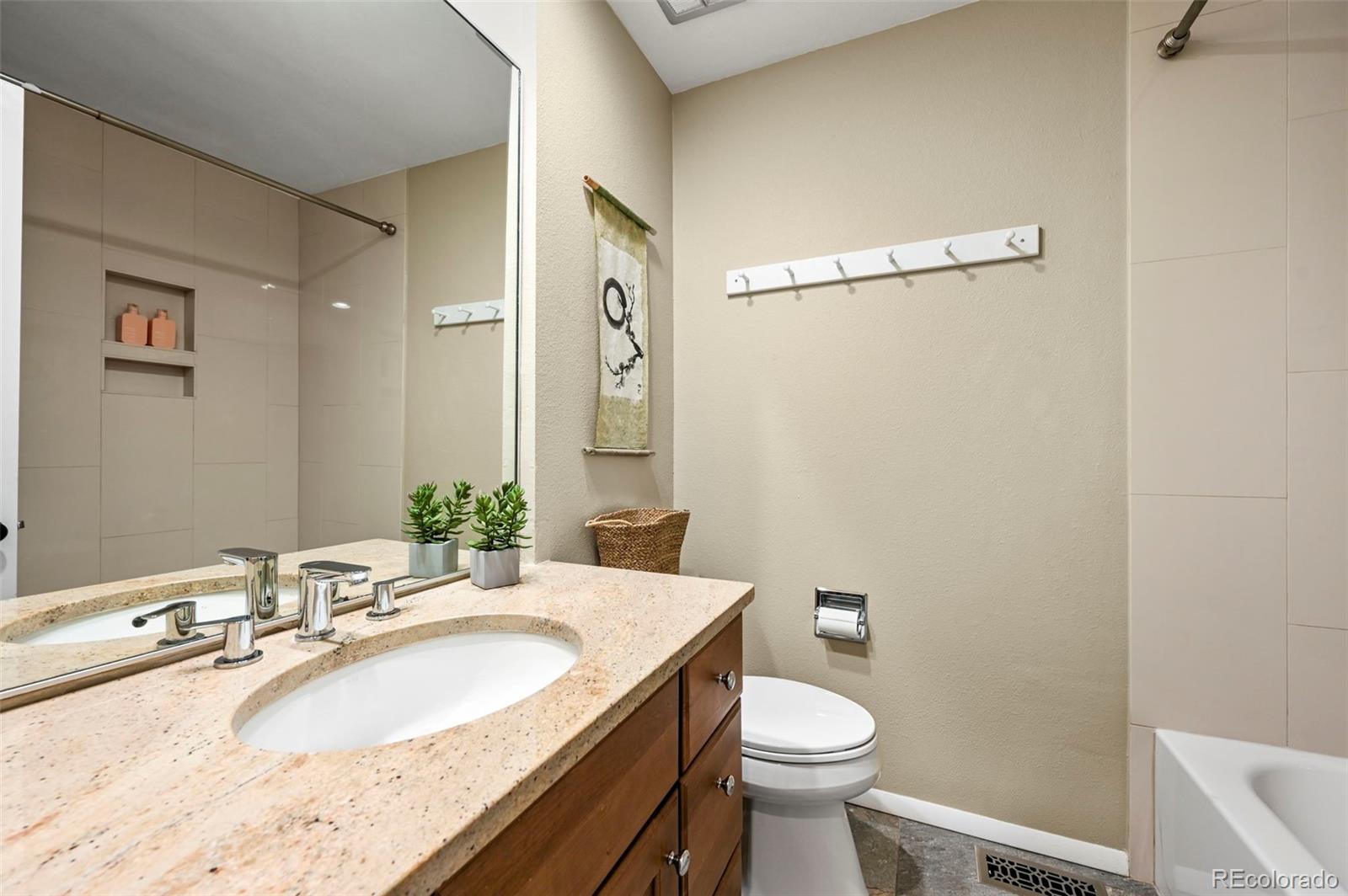 MLS Image #33 for 3706 e easter drive,centennial, Colorado