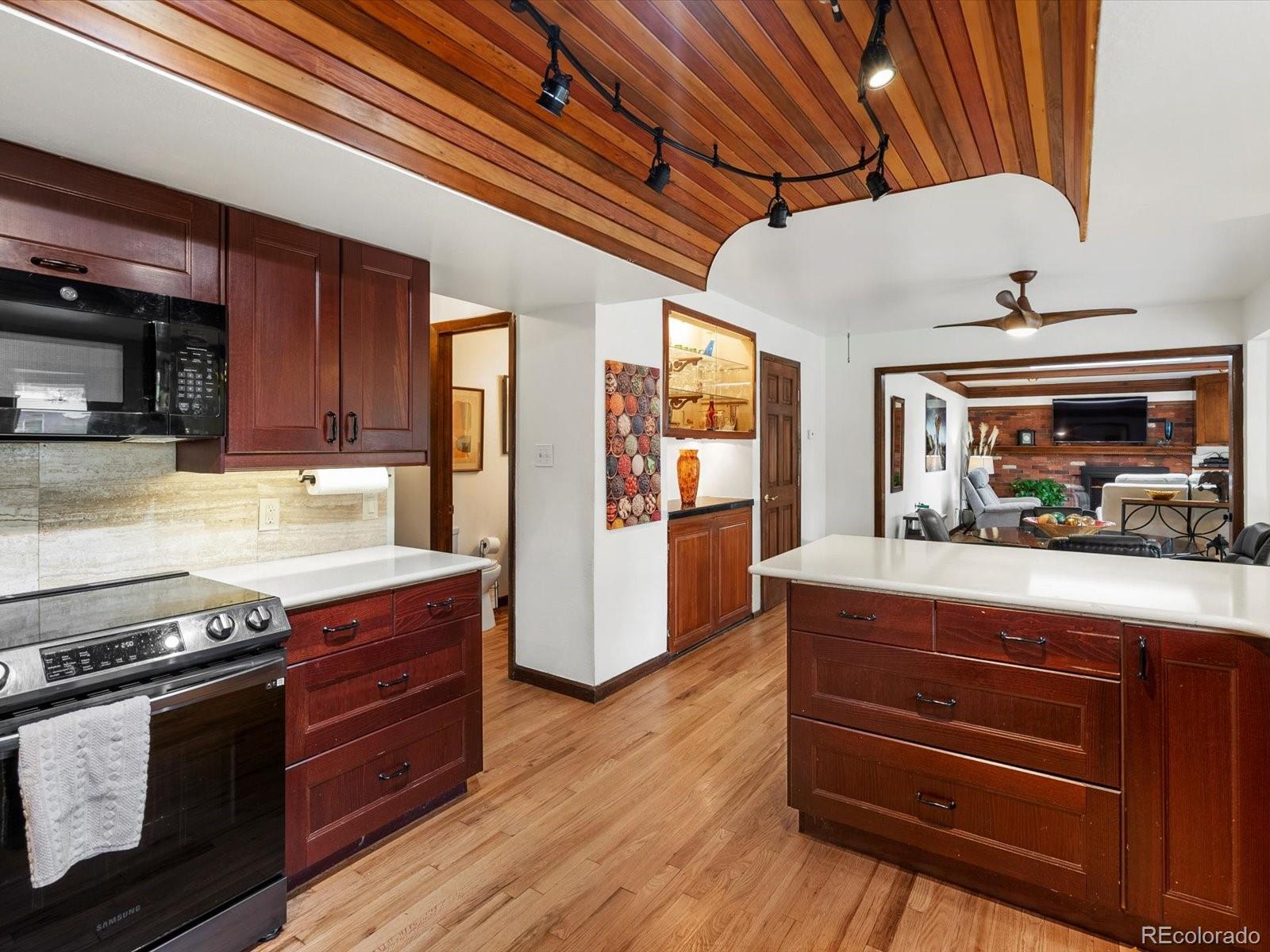 MLS Image #11 for 5845 w portland drive,littleton, Colorado