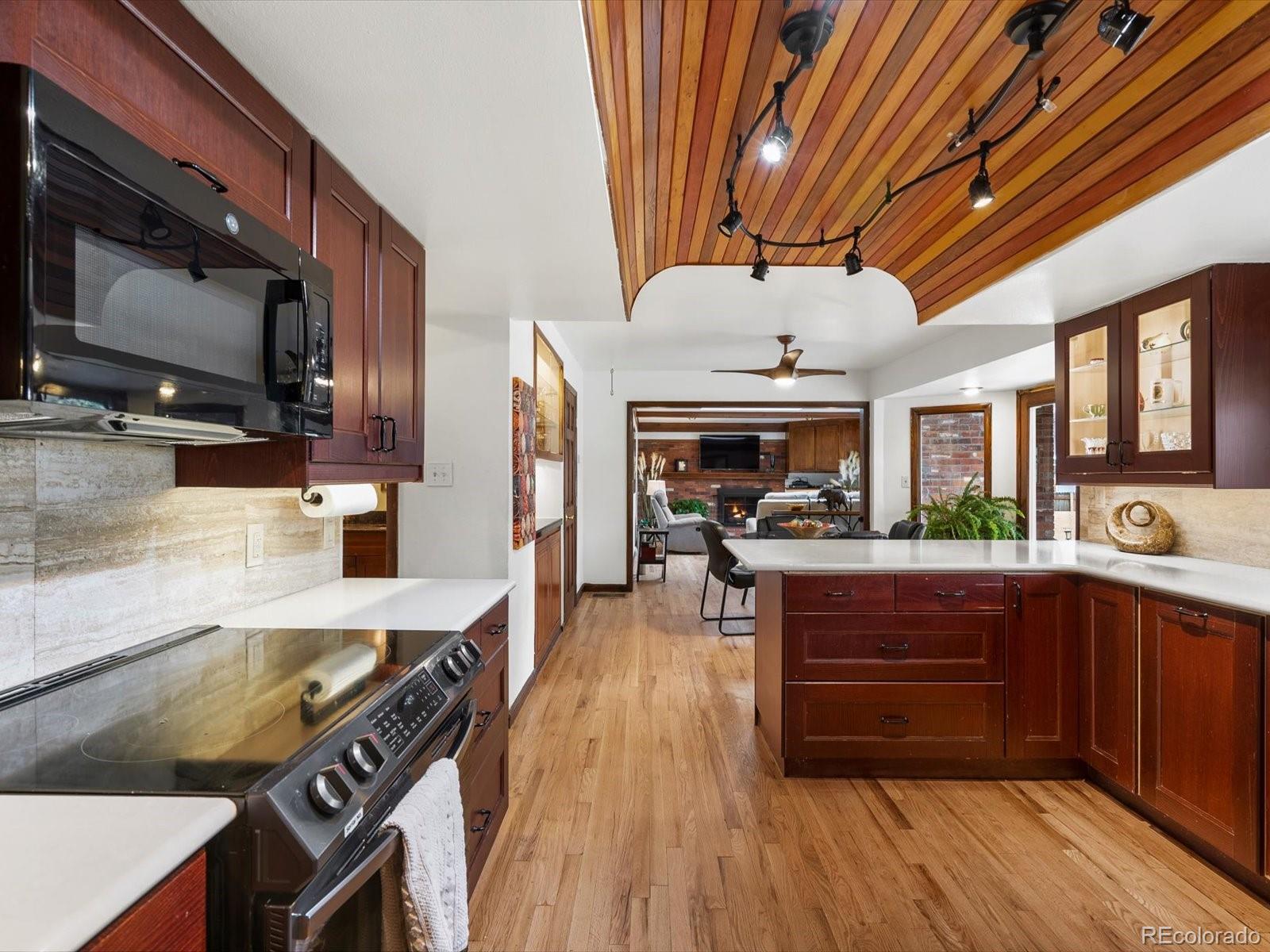 MLS Image #12 for 5845 w portland drive,littleton, Colorado