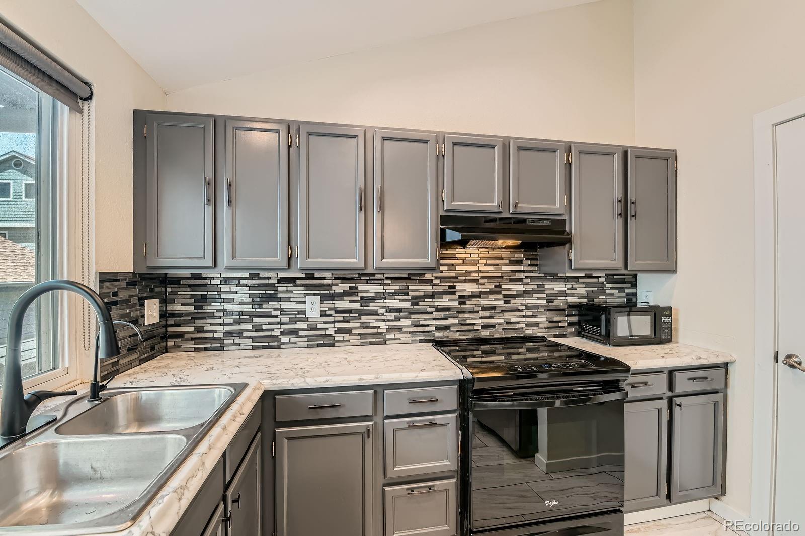 MLS Image #11 for 10440 w 83rd avenue,arvada, Colorado