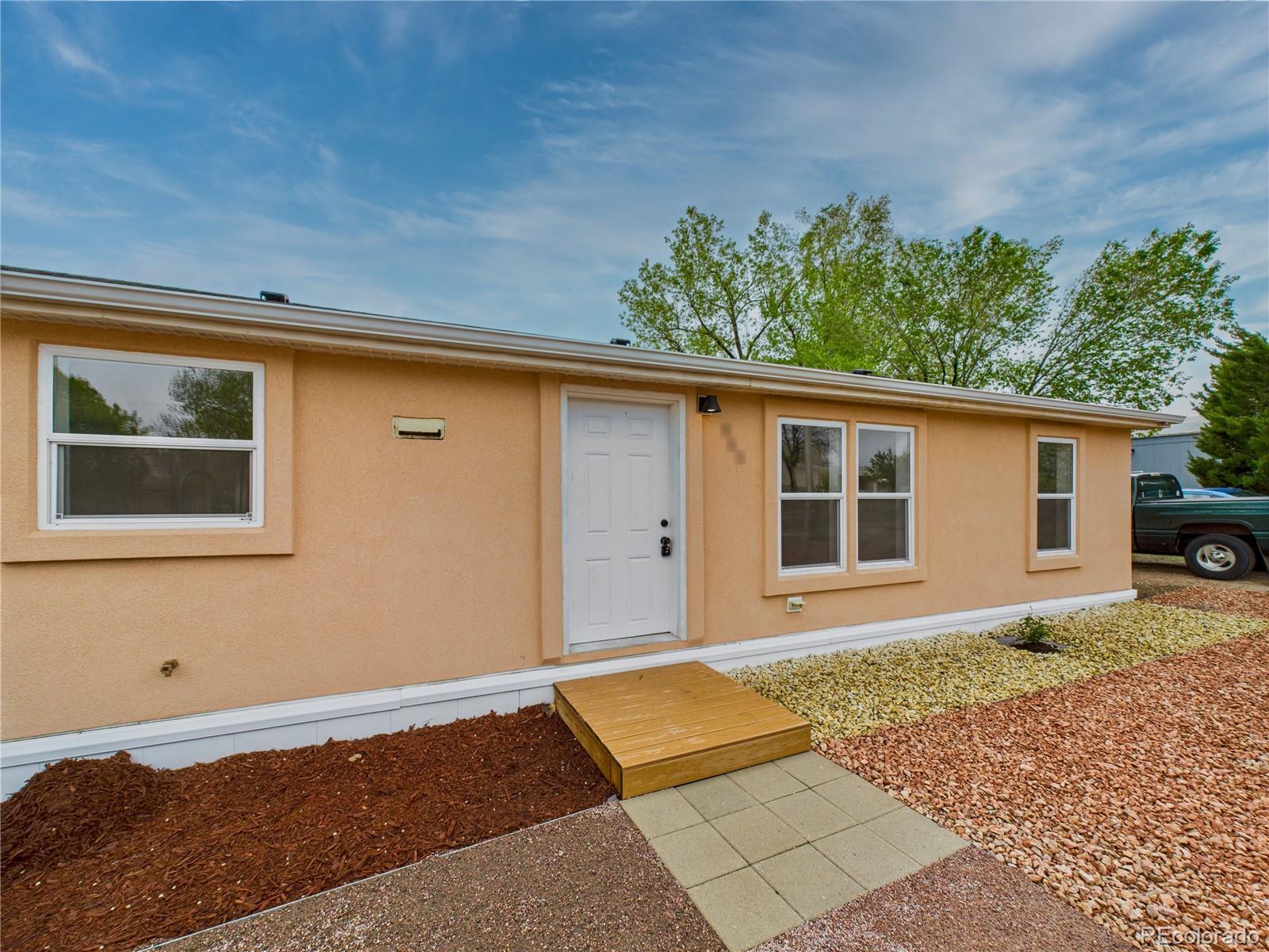 MLS Image #1 for 952 s tolstoi drive,pueblo, Colorado