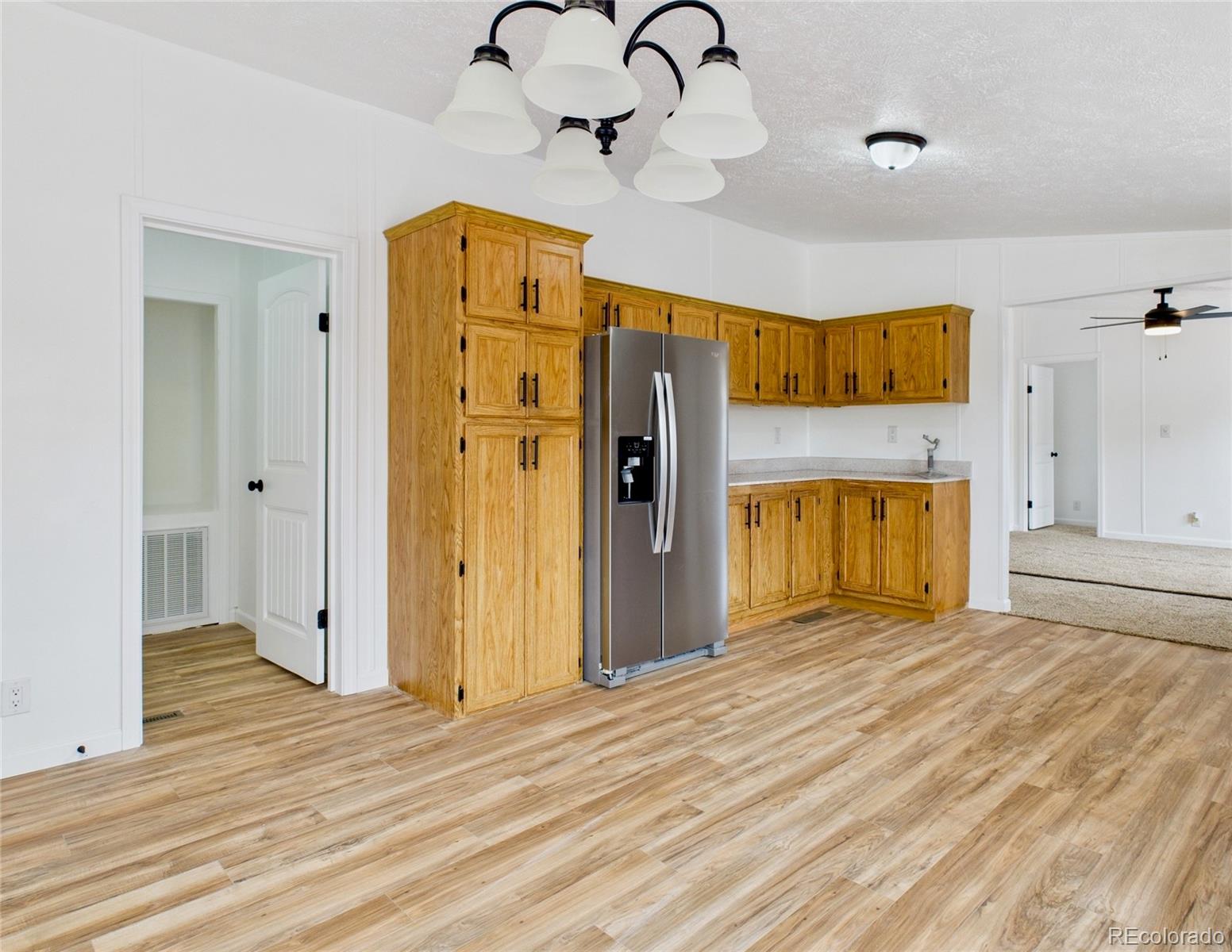MLS Image #11 for 952 s tolstoi drive,pueblo, Colorado