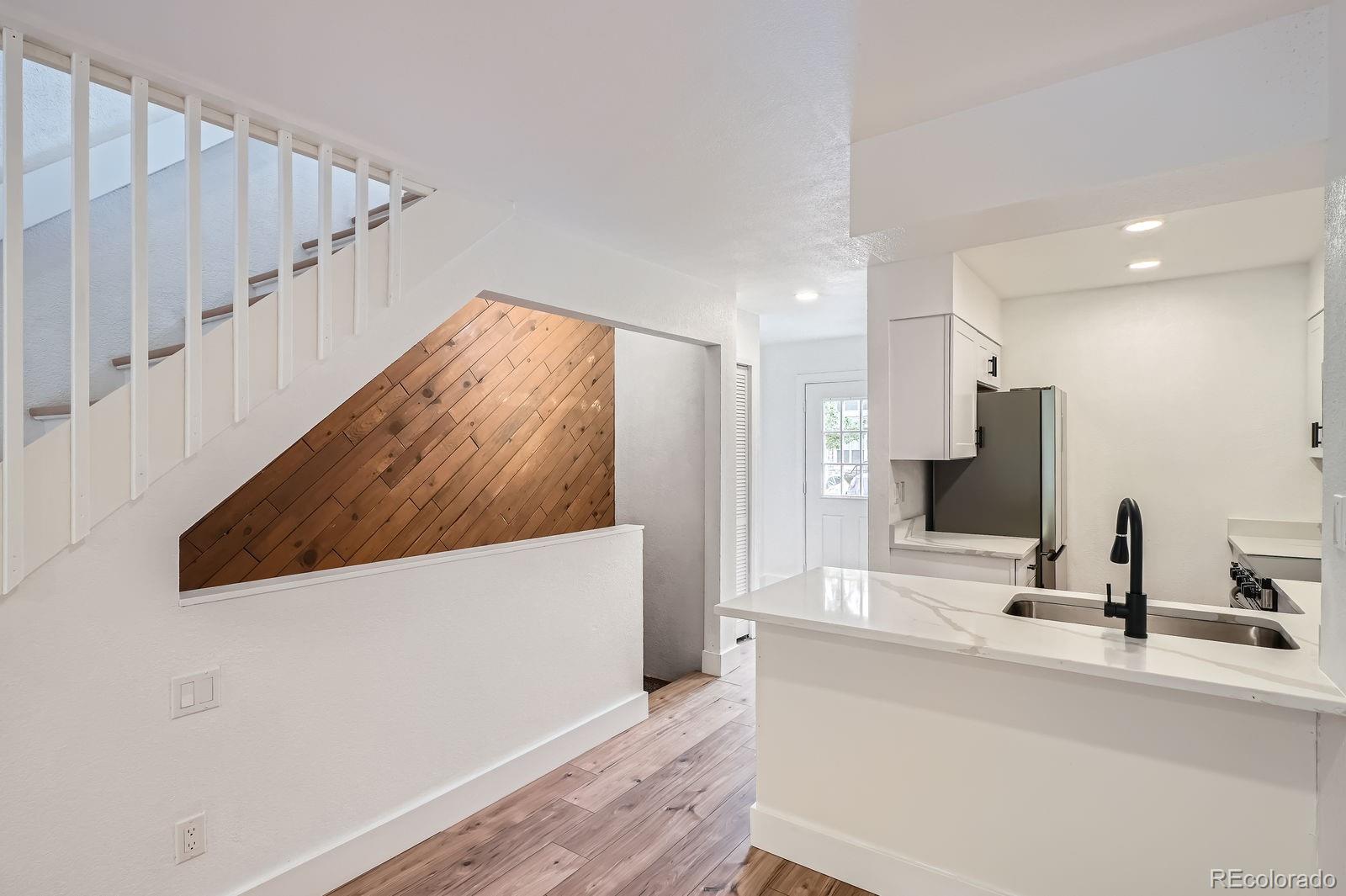 MLS Image #3 for 8197 s fillmore way,centennial, Colorado