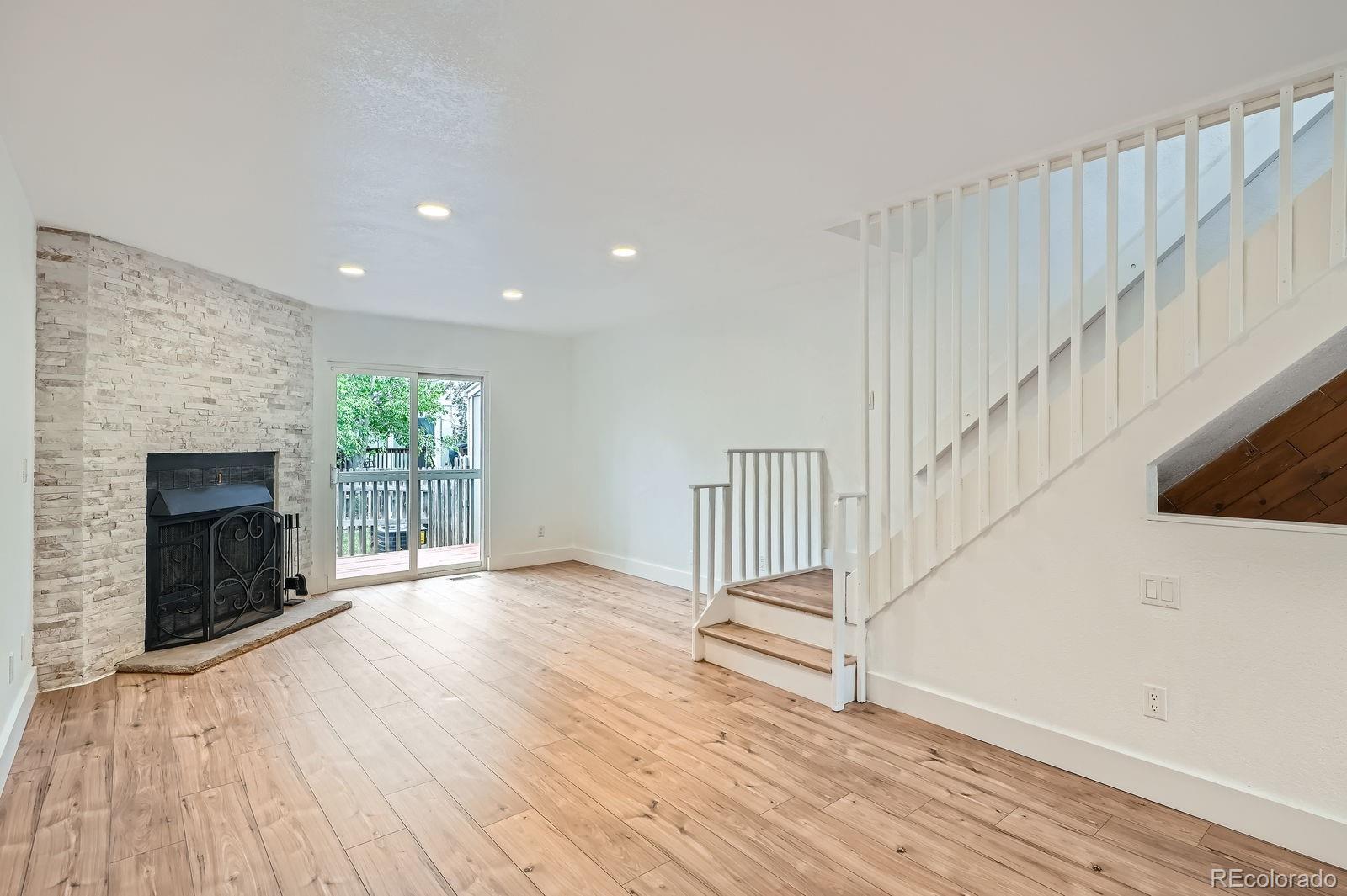 MLS Image #4 for 8197 s fillmore way,centennial, Colorado