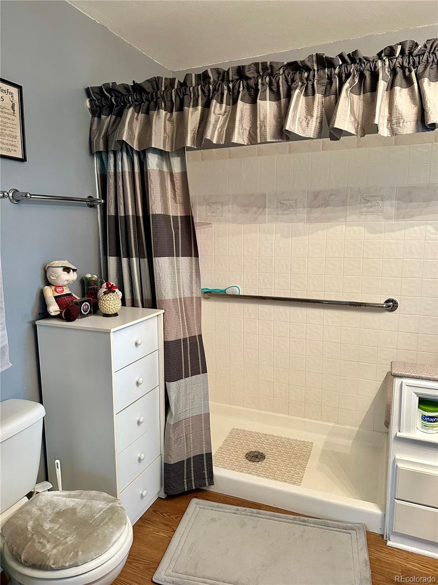 MLS Image #16 for 8501 w 52nd avenue,arvada, Colorado