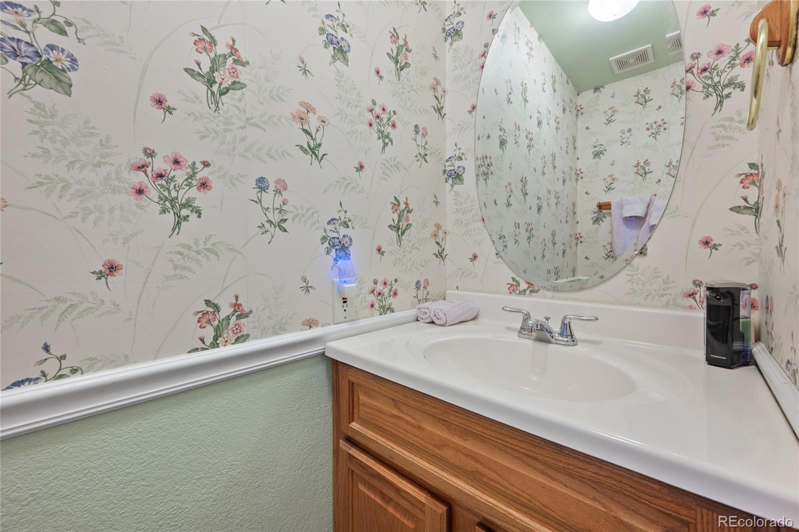 MLS Image #22 for 8501 w 52nd avenue,arvada, Colorado