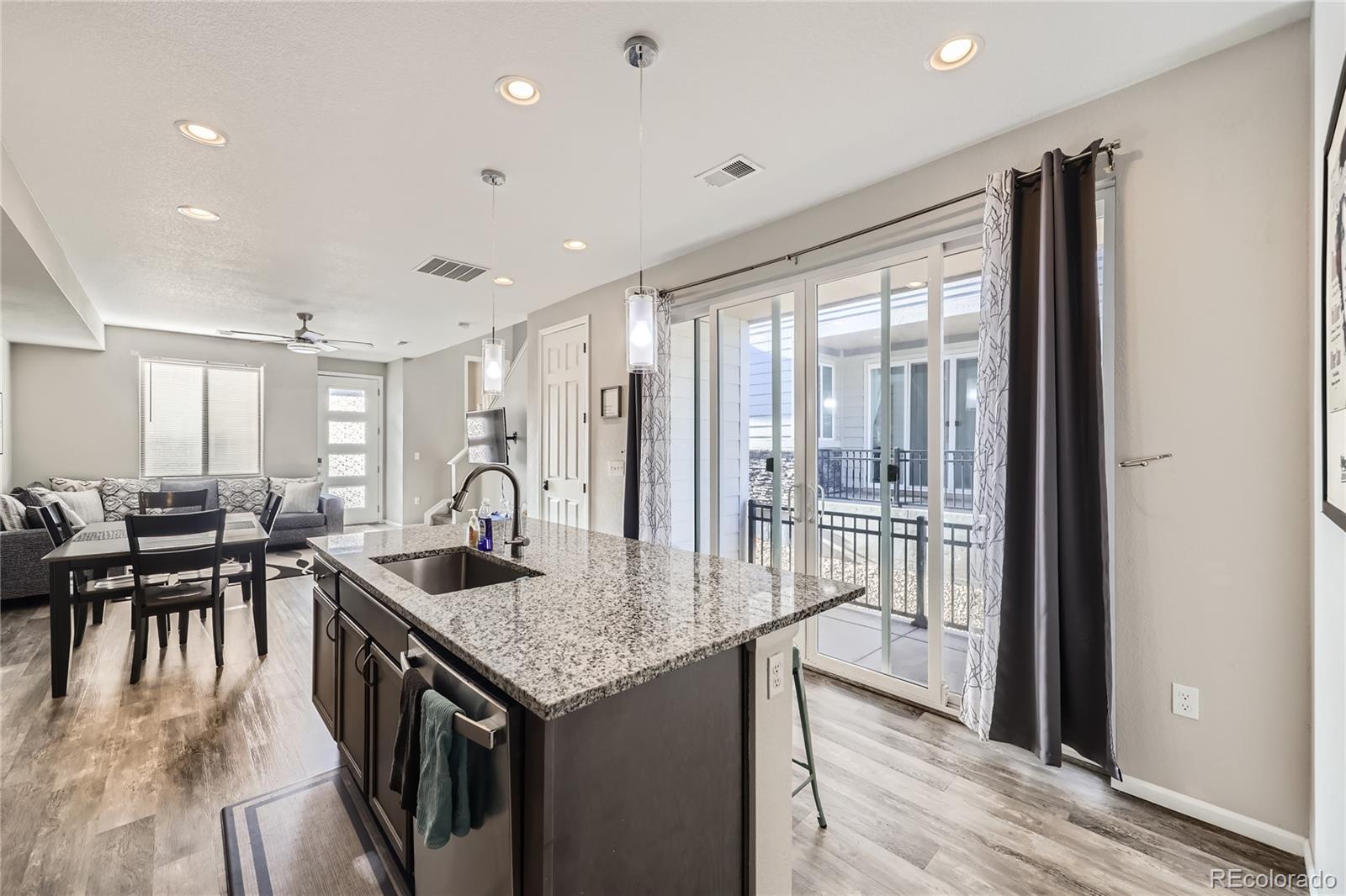 MLS Image #11 for 623 s pitkin court,aurora, Colorado