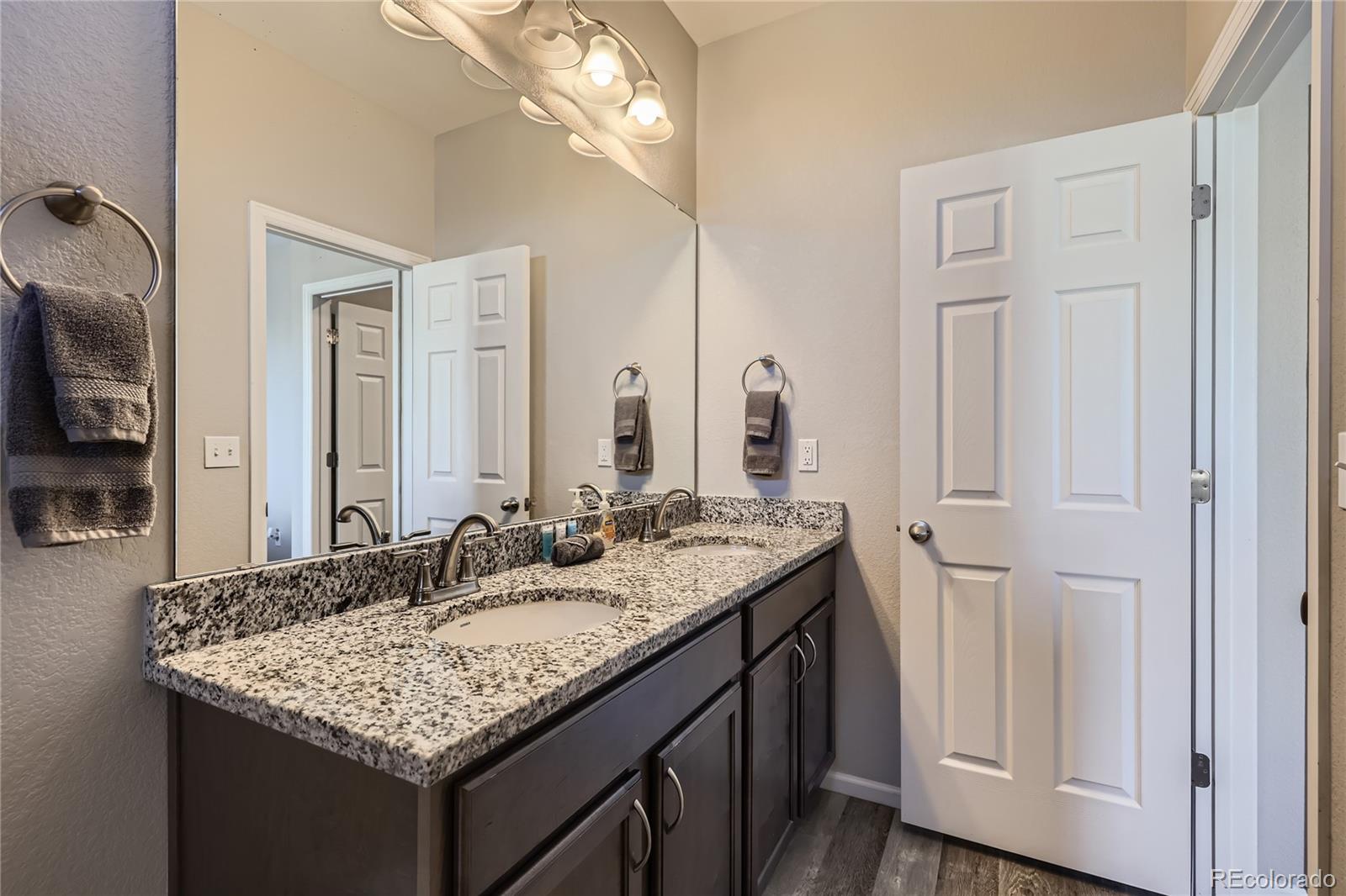 MLS Image #18 for 623 s pitkin court,aurora, Colorado