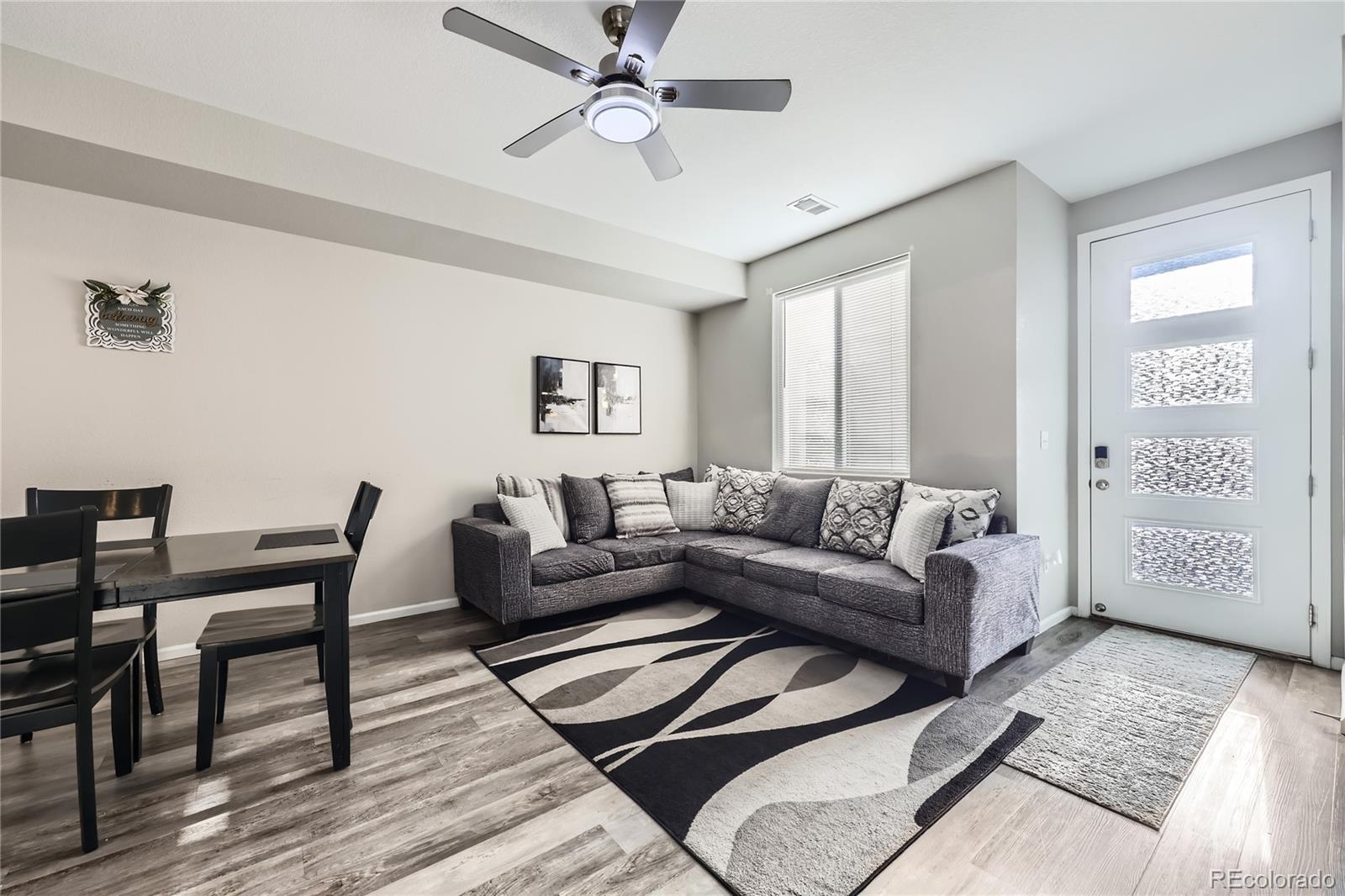 MLS Image #4 for 623 s pitkin court,aurora, Colorado