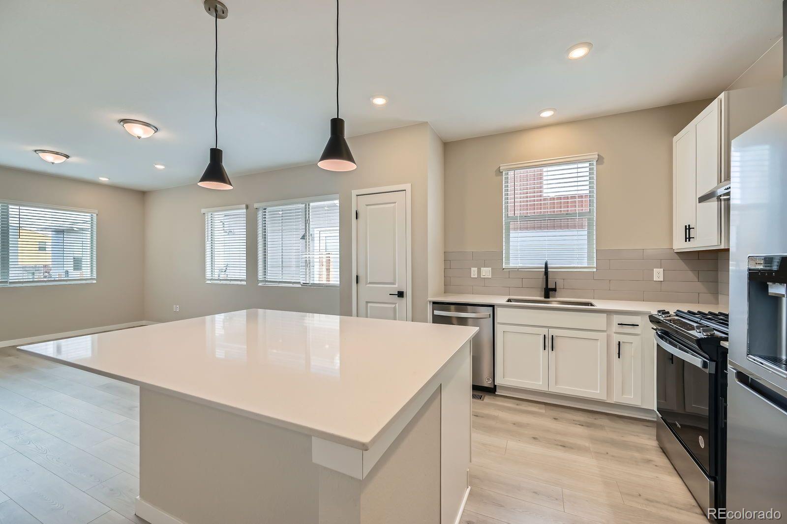 MLS Image #2 for 6926  kendrick lane,arvada, Colorado