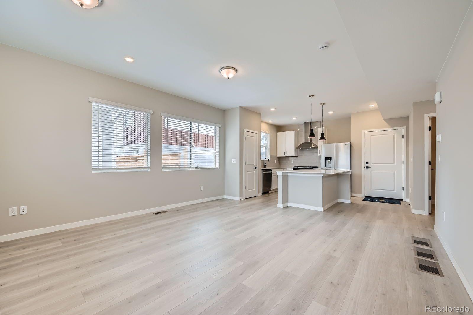 MLS Image #3 for 6926  kendrick lane,arvada, Colorado