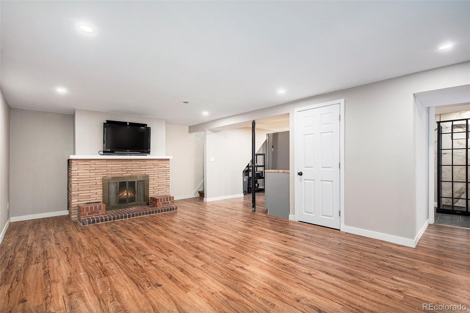 MLS Image #12 for 8209  benton way,arvada, Colorado