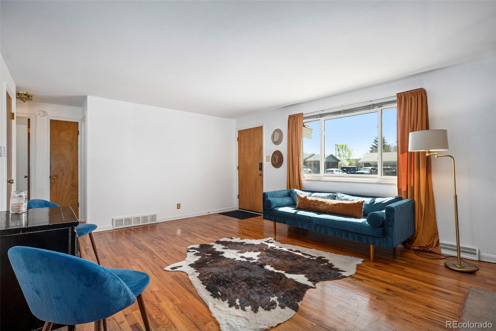 MLS Image #5 for 8209  benton way,arvada, Colorado